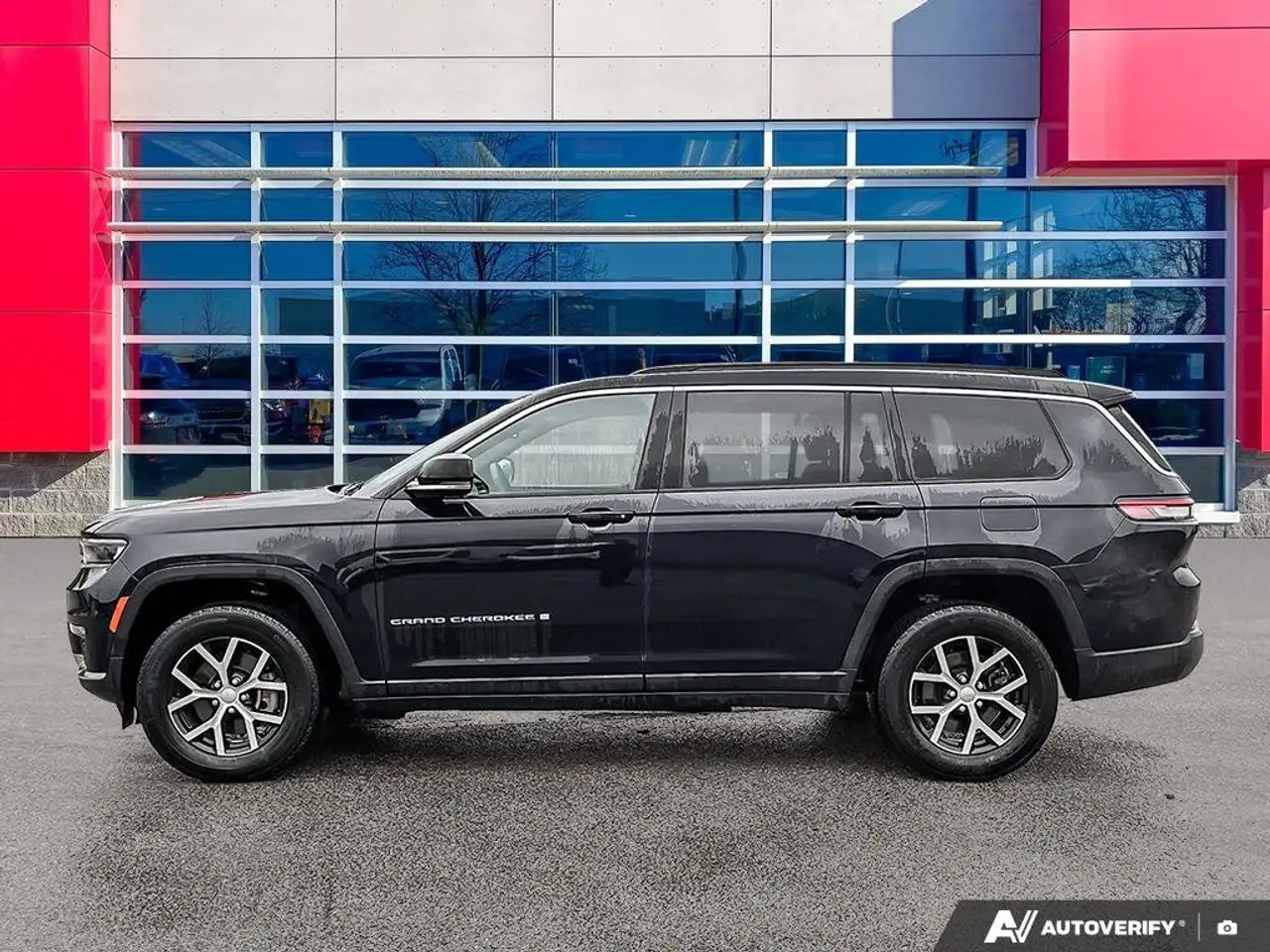 Jeep Grand Cherokee снимка Jeep Grand Cherokee