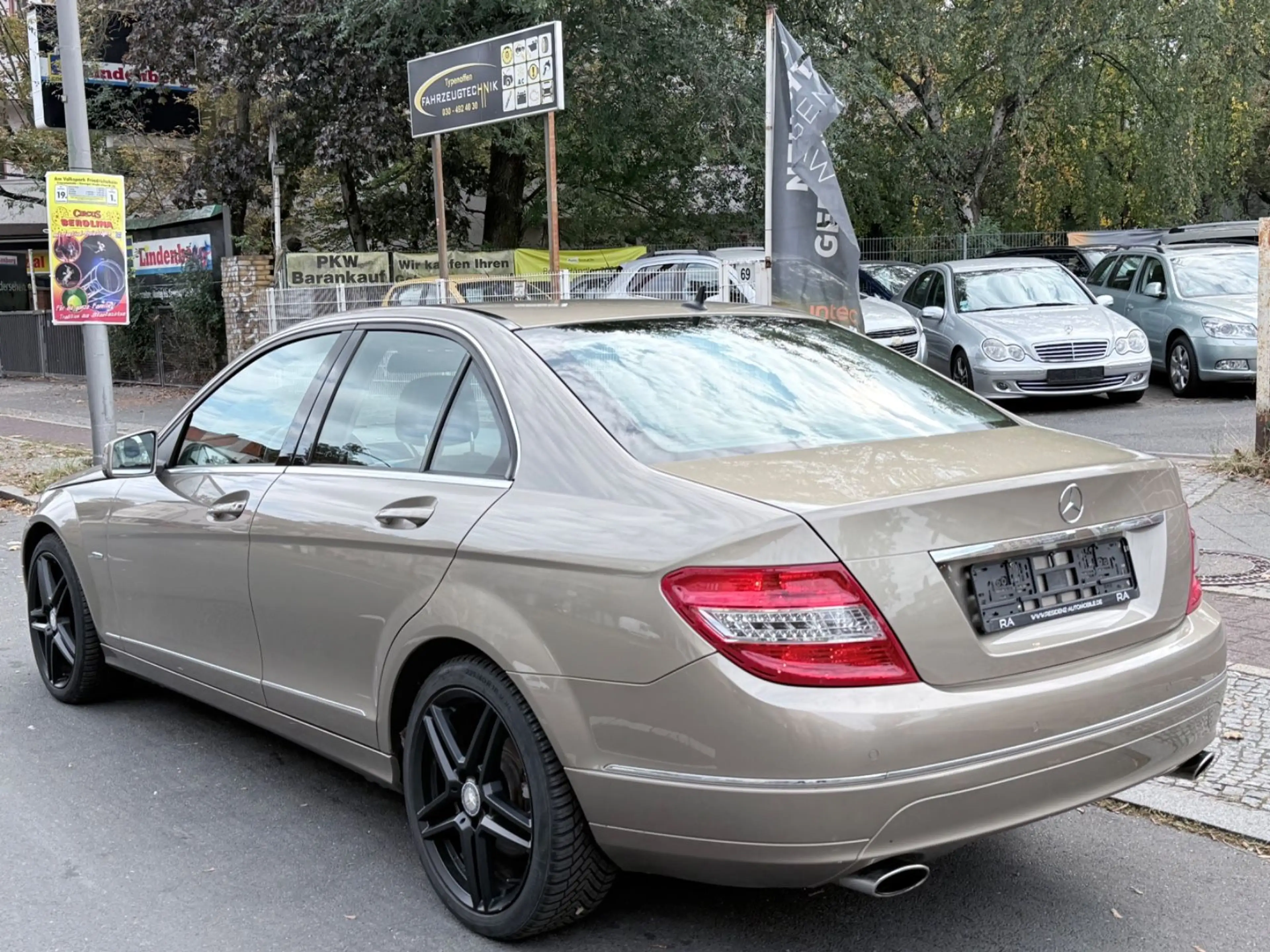Mercedes-Benz C 350 CDI *AUTOMATIK*XENON*NAVI*SHZ*PDC* — photo 6