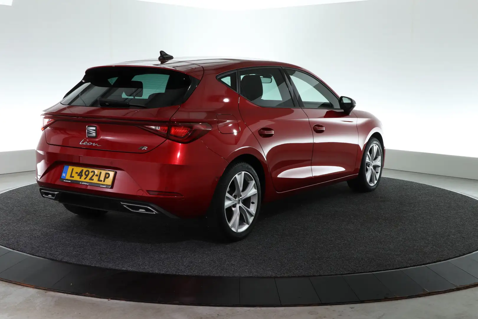SEAT Leon 1.0 TSI FR Business Intense | ADAP. CRUISE | CARPL Rot - 2