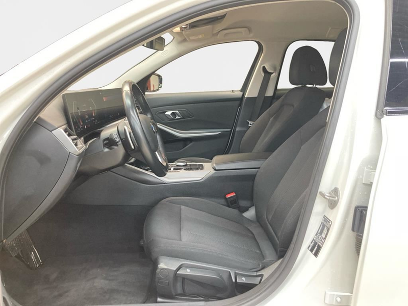 BMW 318 — photo 10