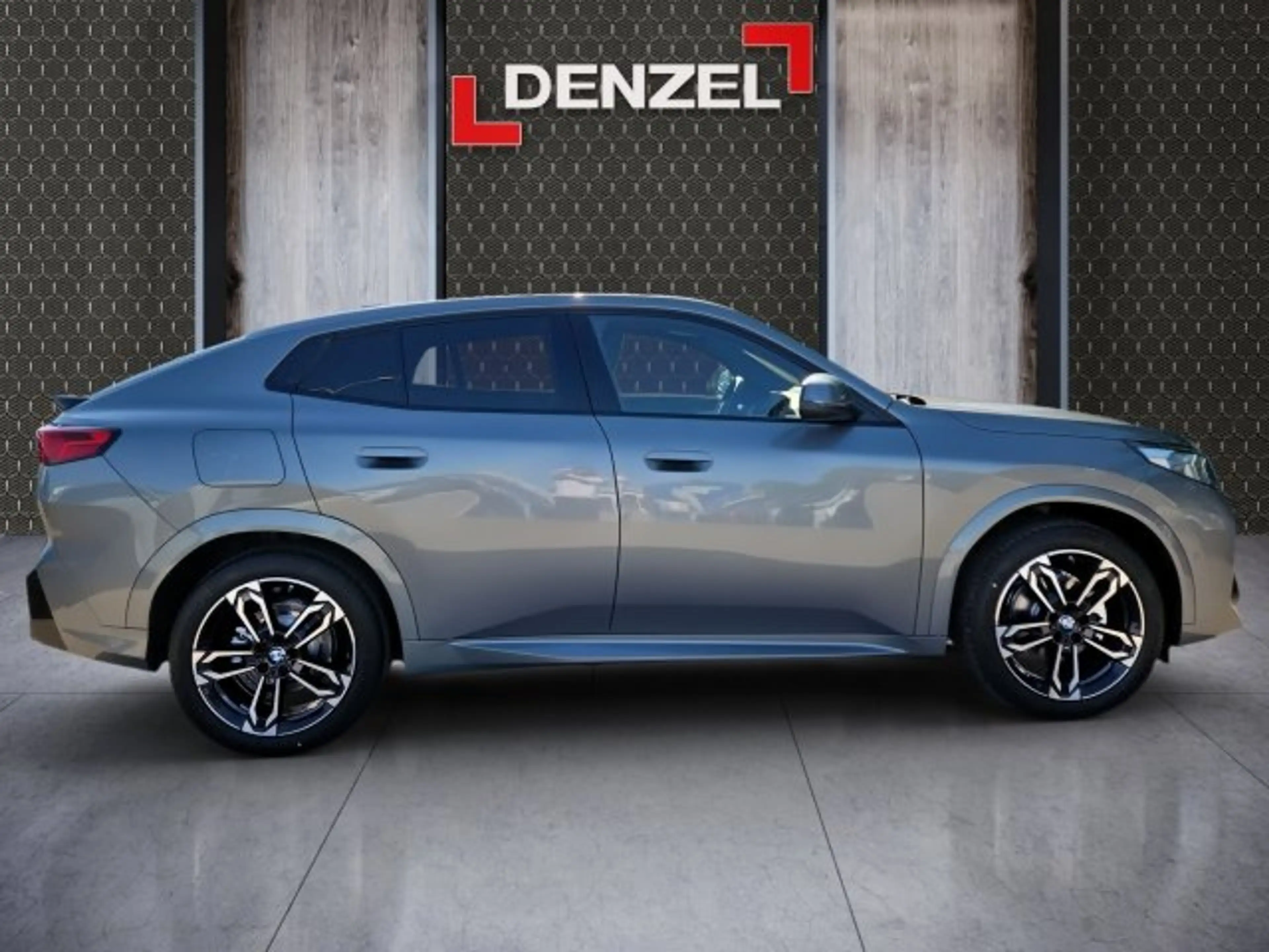 BMW iX2 eDrive 20 U10 — photo 5