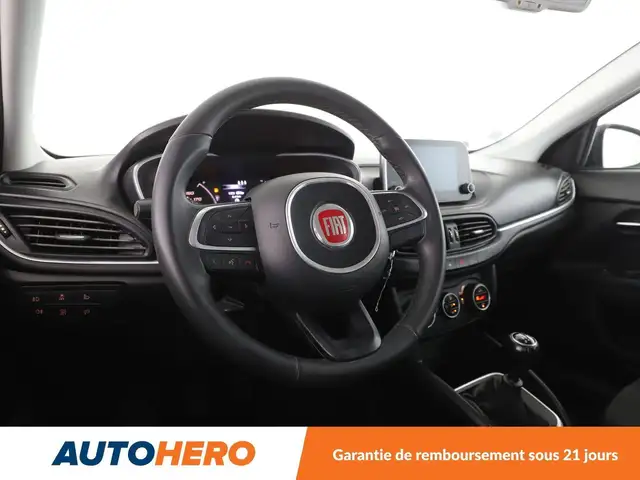 Fiat Tipo view 11