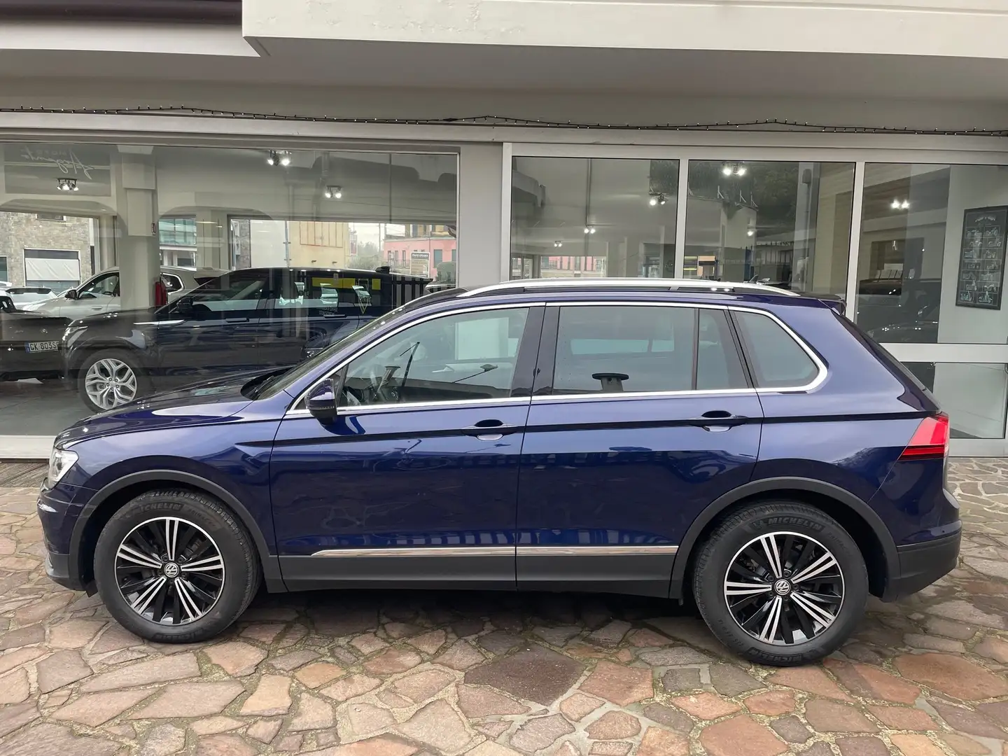 Volkswagen Tiguan 2.0 tdi Business 150cv dsg UNICO PROPRIETARIO Blau - 2