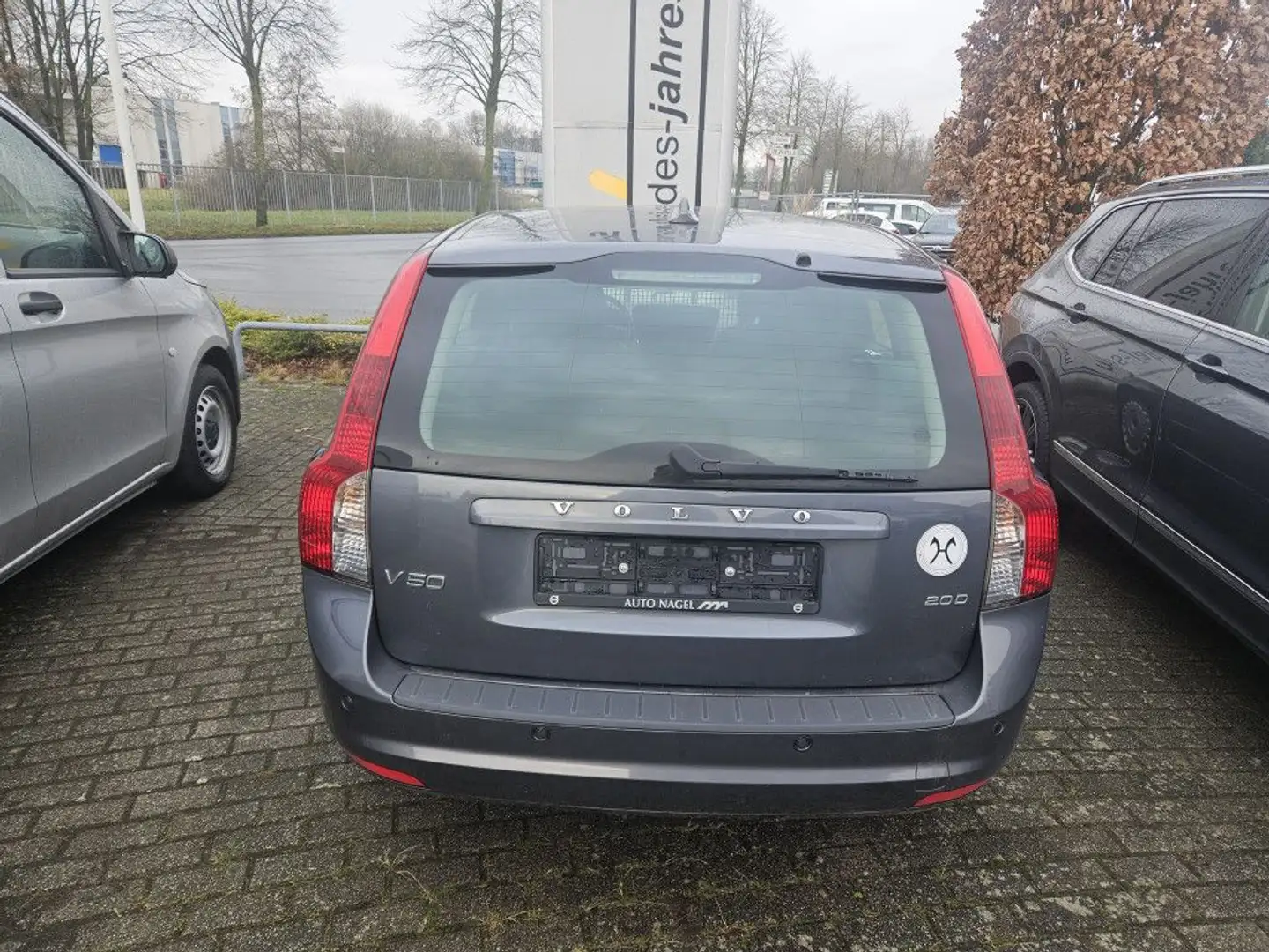 Volvo V50 -D2 DPF, Drive Business  Pro Grau - 2