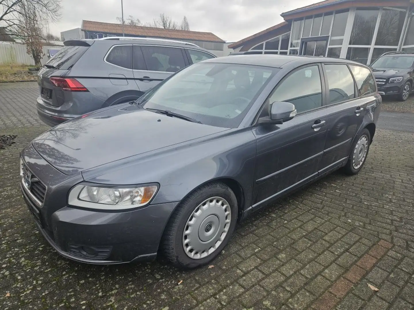 Volvo V50 -D2 DPF, Drive Business  Pro Grau - 1
