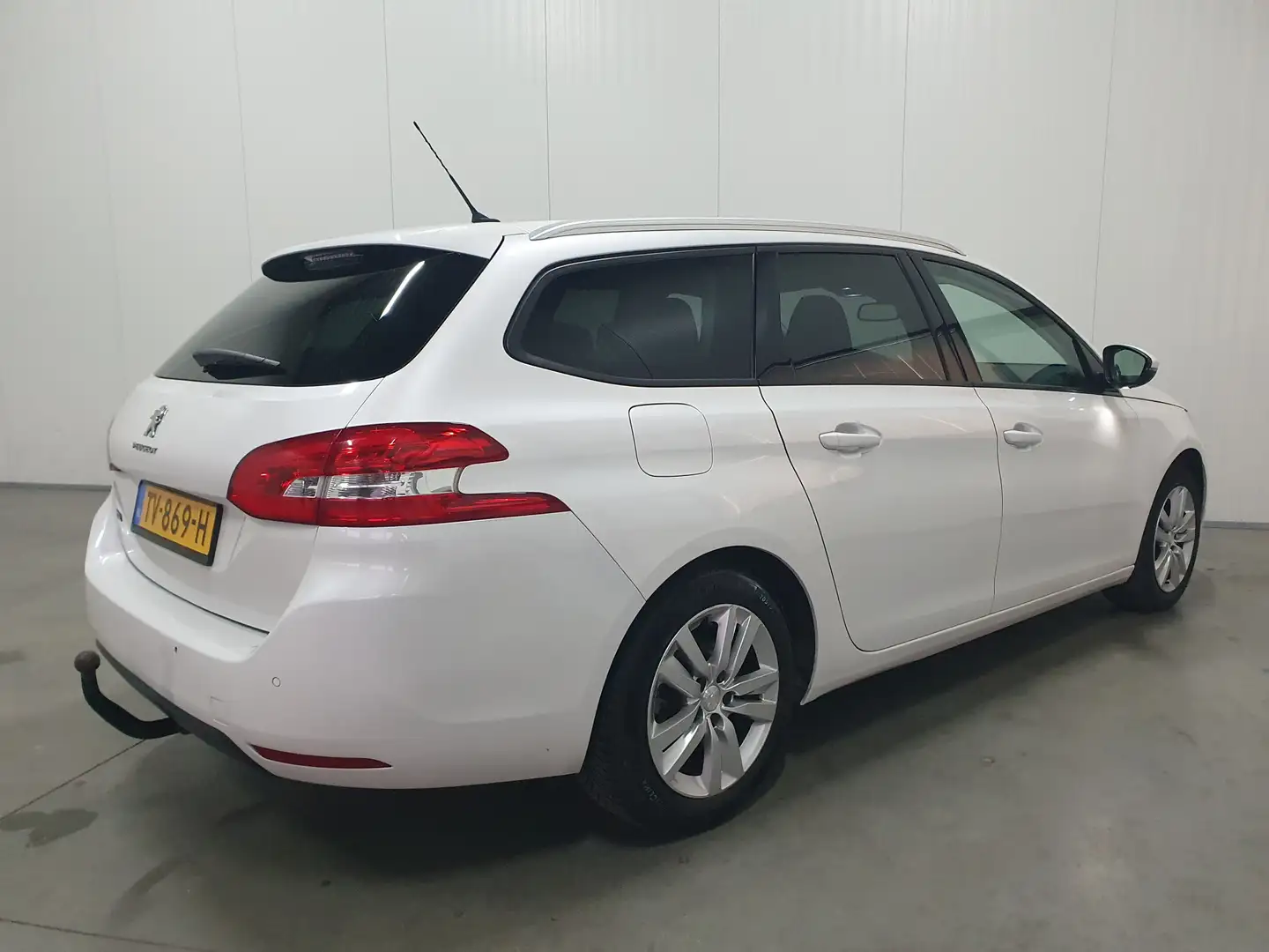 Peugeot 308 SW 1.2 PureTech Blue Lease Executive PANO/NAVI/CRU Blanc - 2
