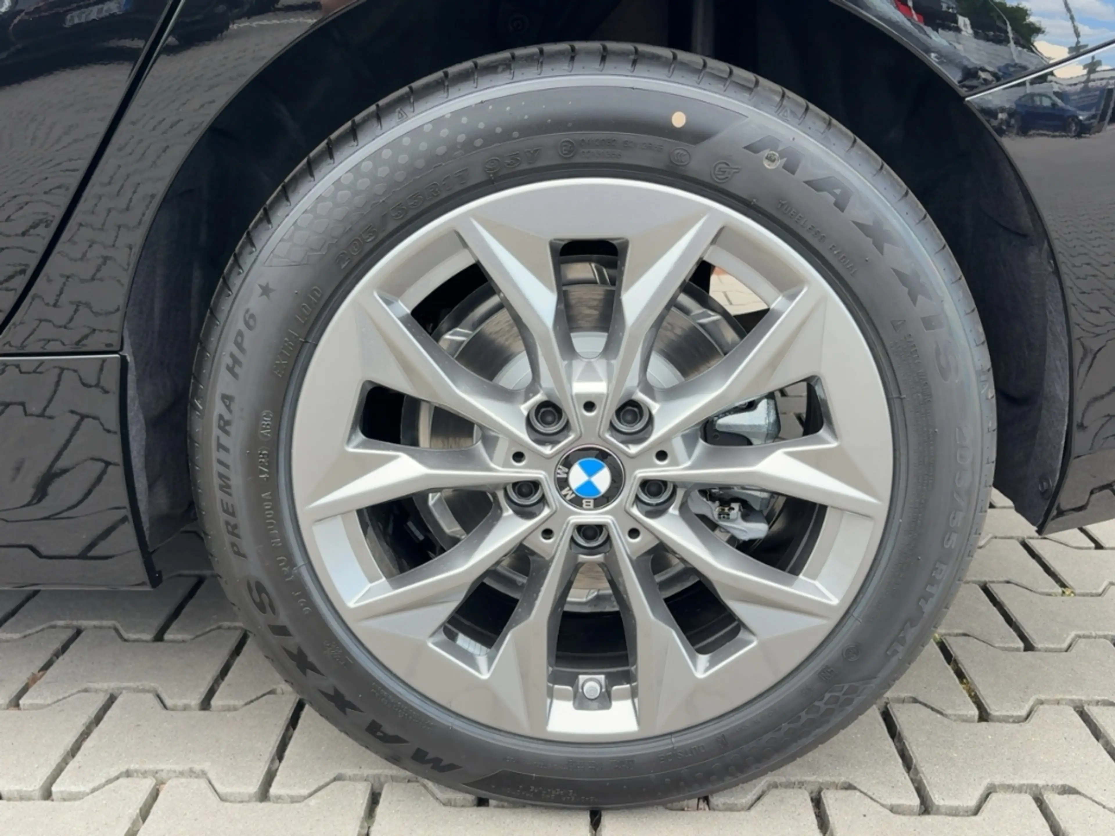 BMW 120 Limousine Navi Digitales Cockpit LED Mehrzonenklim — photo 13