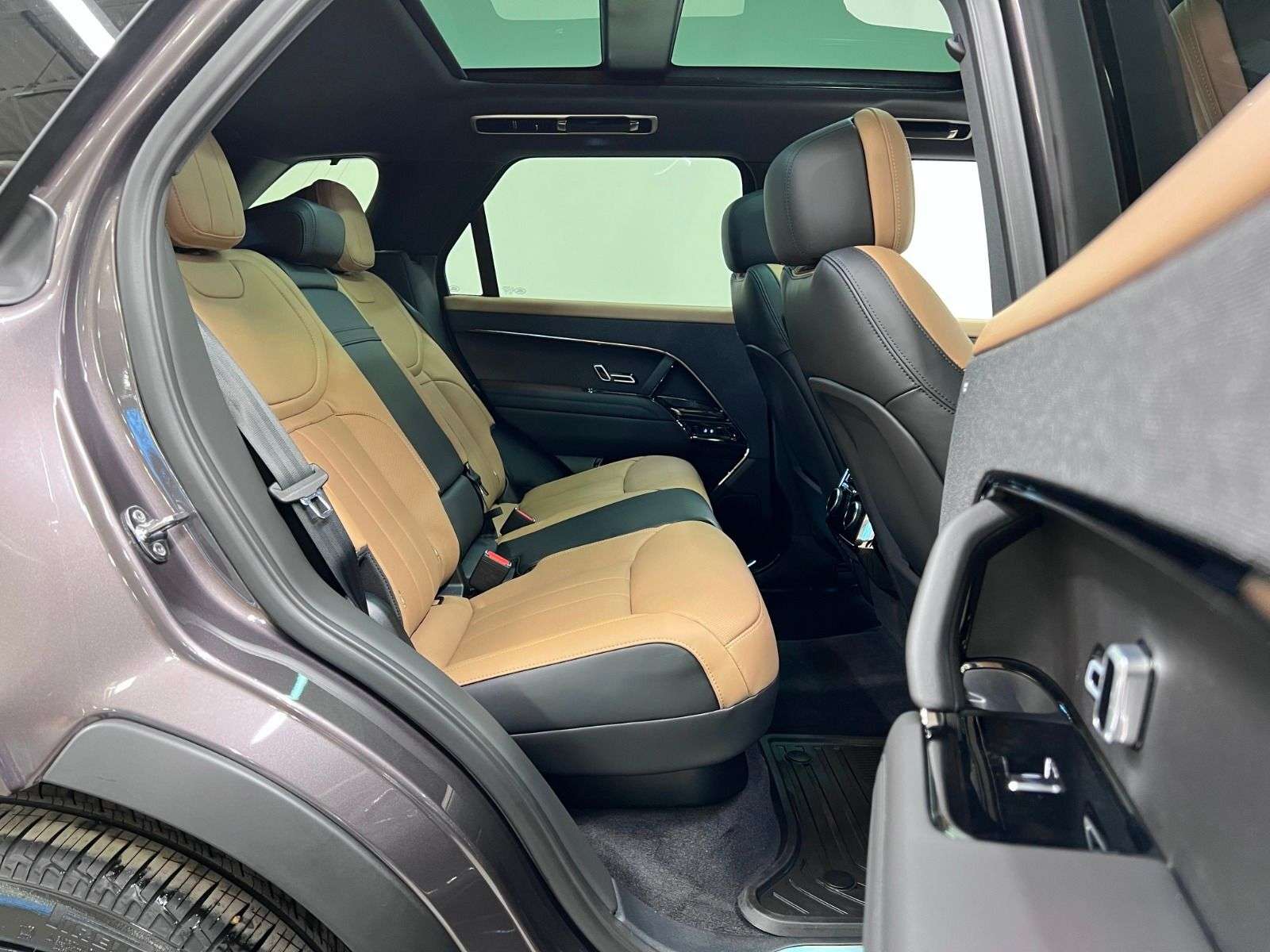 2026 Land Rover Range Rover Sport P400 DYNAMIC HSE thumb 22