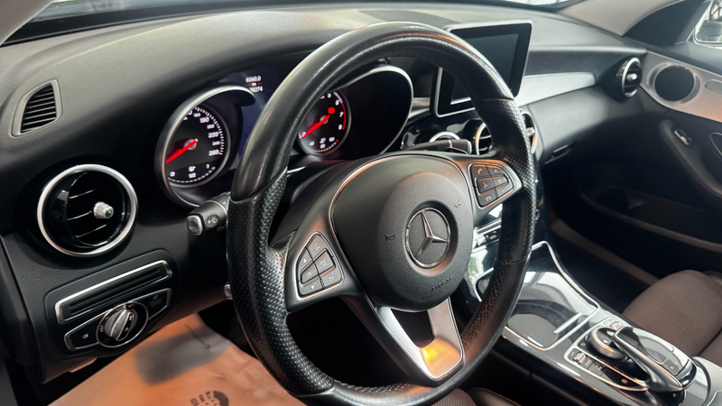 Mercedes-Benz C 250 CGI T — photo 11