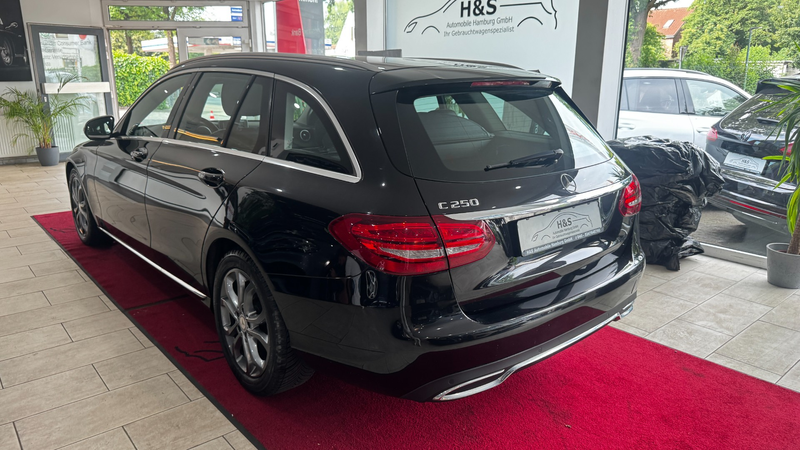 Mercedes-Benz C 250 CGI T — photo 3