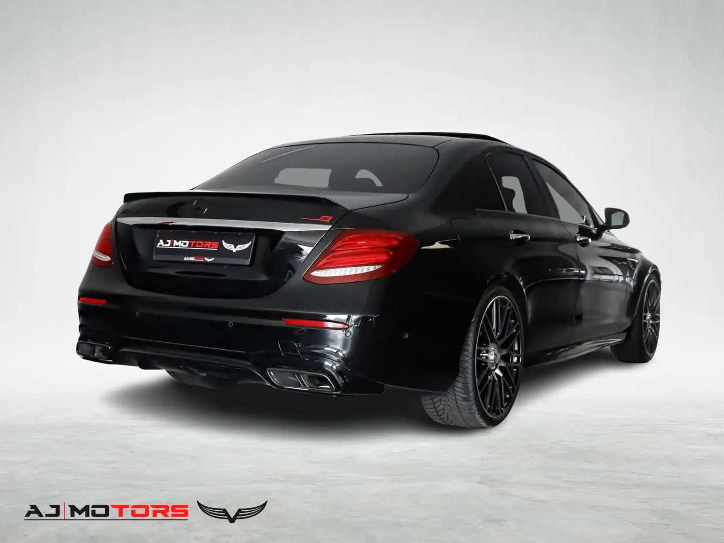 Mercedes-Benz E 63 AMG E 63 S AMG 4Matic+ *PANO-CARBON-KERMAIK-HUD-BURM Schwarz - 2