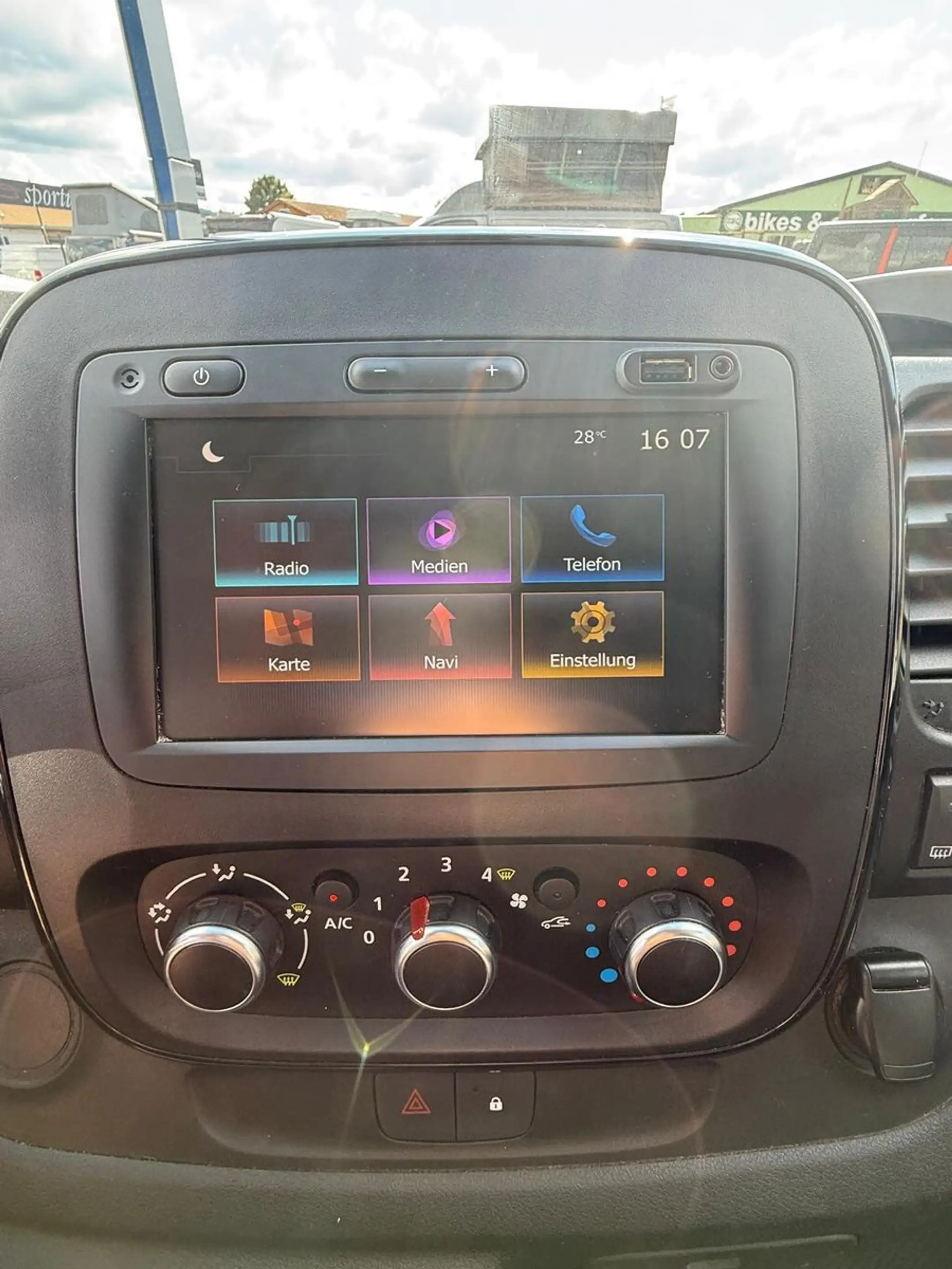 Fiat Talento Kombi L1H1 Family 8 Sitzer Navi/Kamera — photo 11