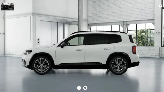 Mercedes-Benz GLB view 2