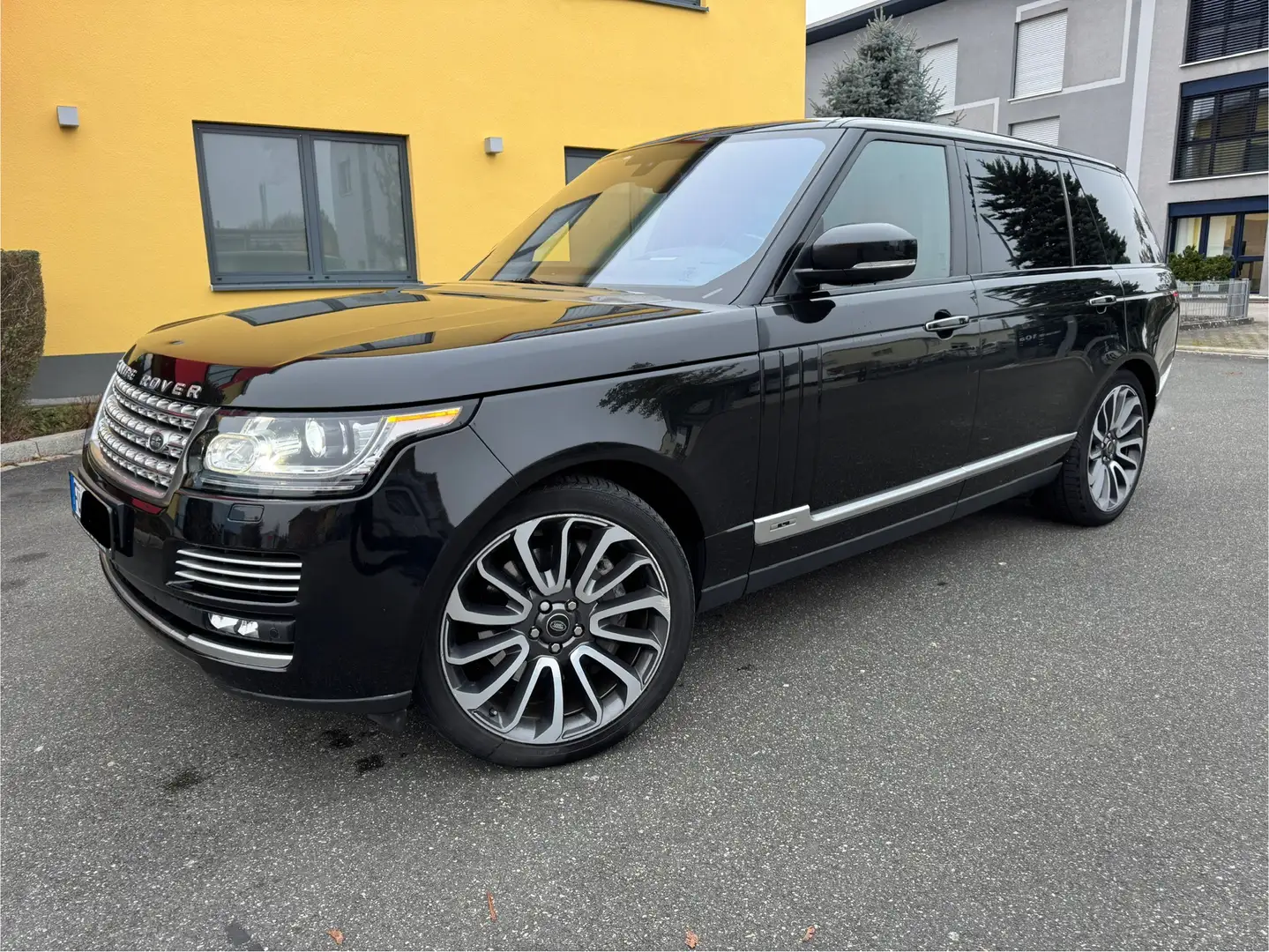 Land Rover Range Rover SDV8 langer Radstand SVAutobiography Schwarz - 1