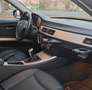 BMW 318 318 d 1PROPRIETAIR CARNET BMW COMPLET Schwarz - thumbnail 17