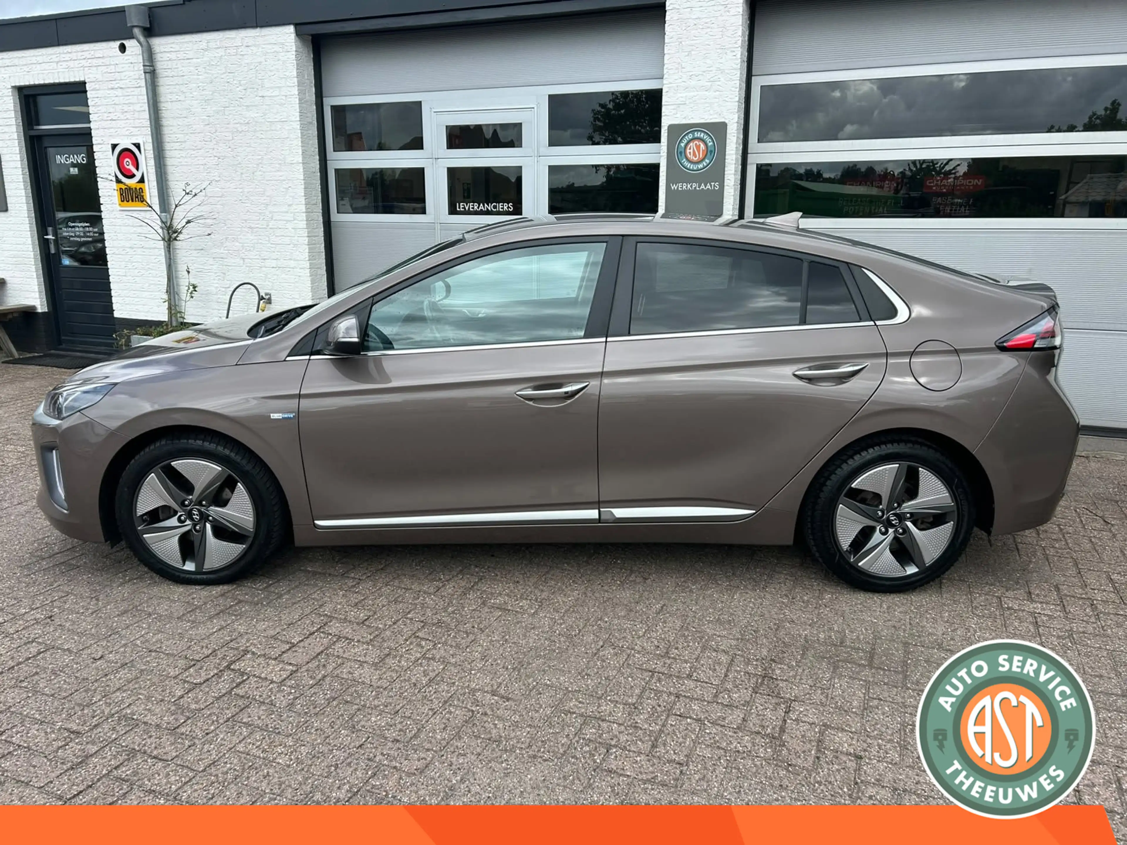 Hyundai IONIQ 1.6 GDi Premium HYBRID|LEER|NAVI|CARPLAY|CAMERA — photo 3