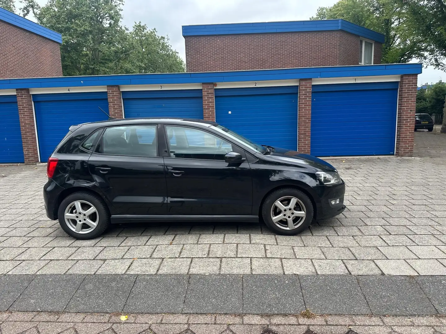 Volkswagen Polo 1.4 TDI BlueMotion 5drs Euro 6 Adaptive Cruise Zwart - 2