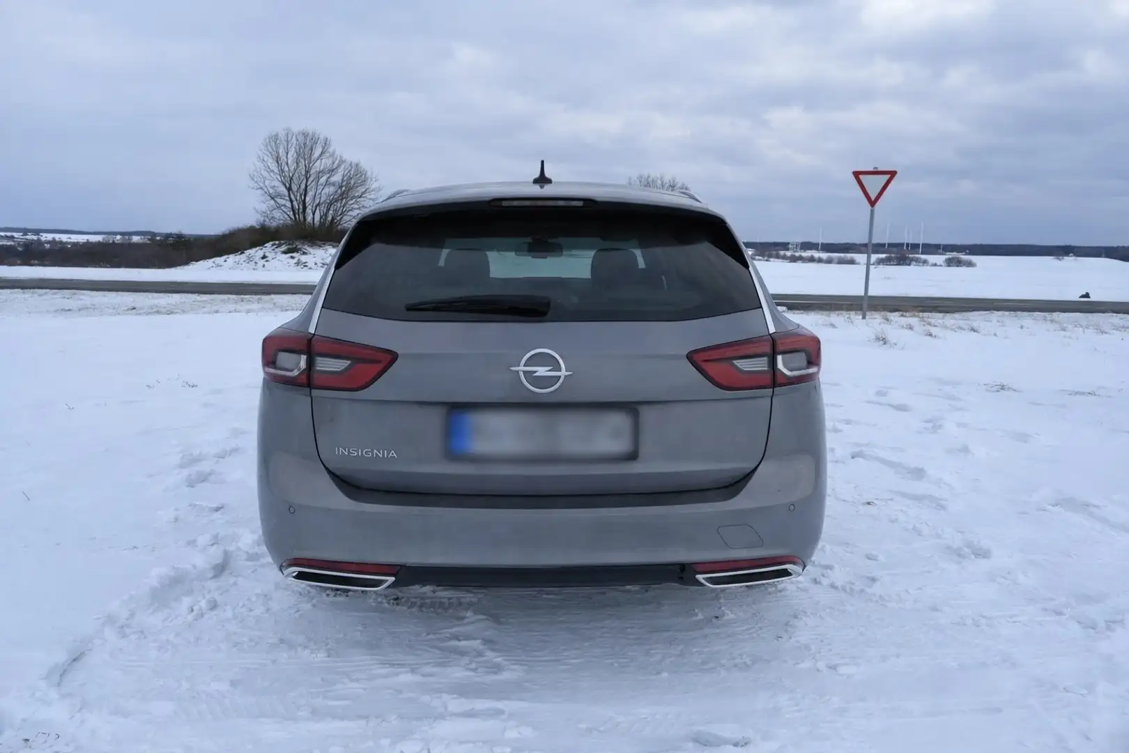 Opel Insignia Elegance Grau - 2