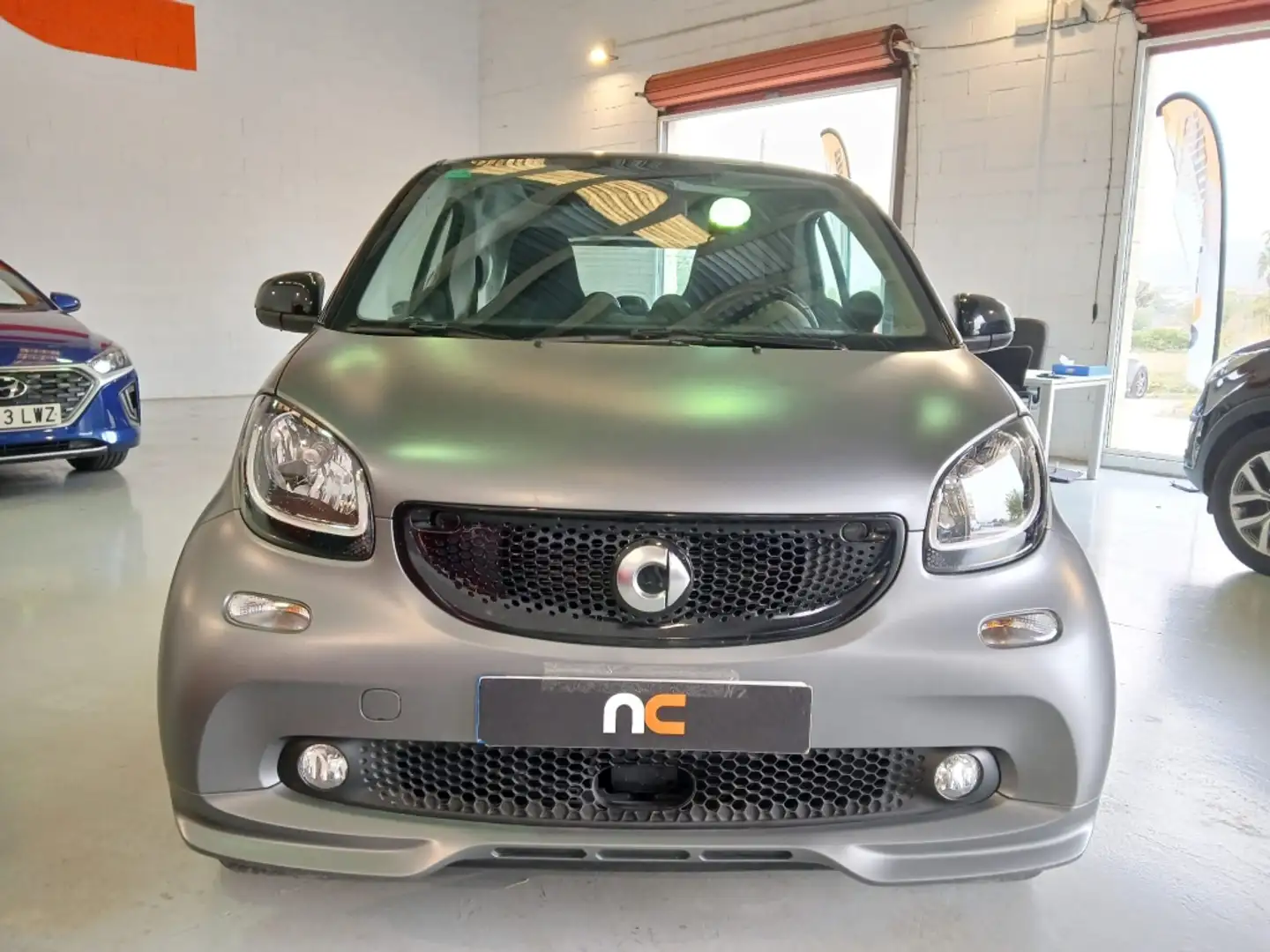 smart forTwo Coupé 66 Passion Aut. Gris - 2