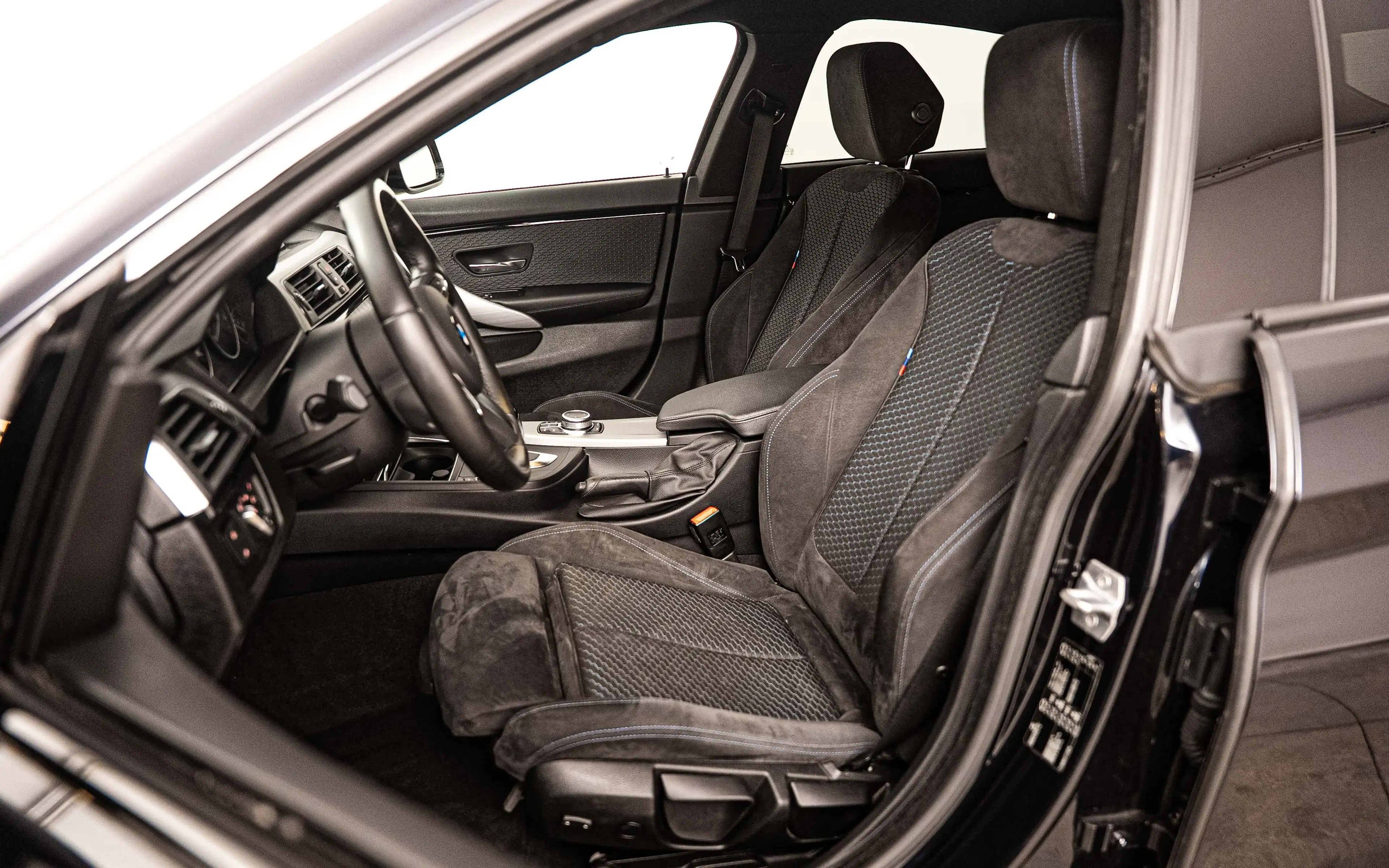 BMW 418 Coupé 418iA OPF M Sport — photo 10