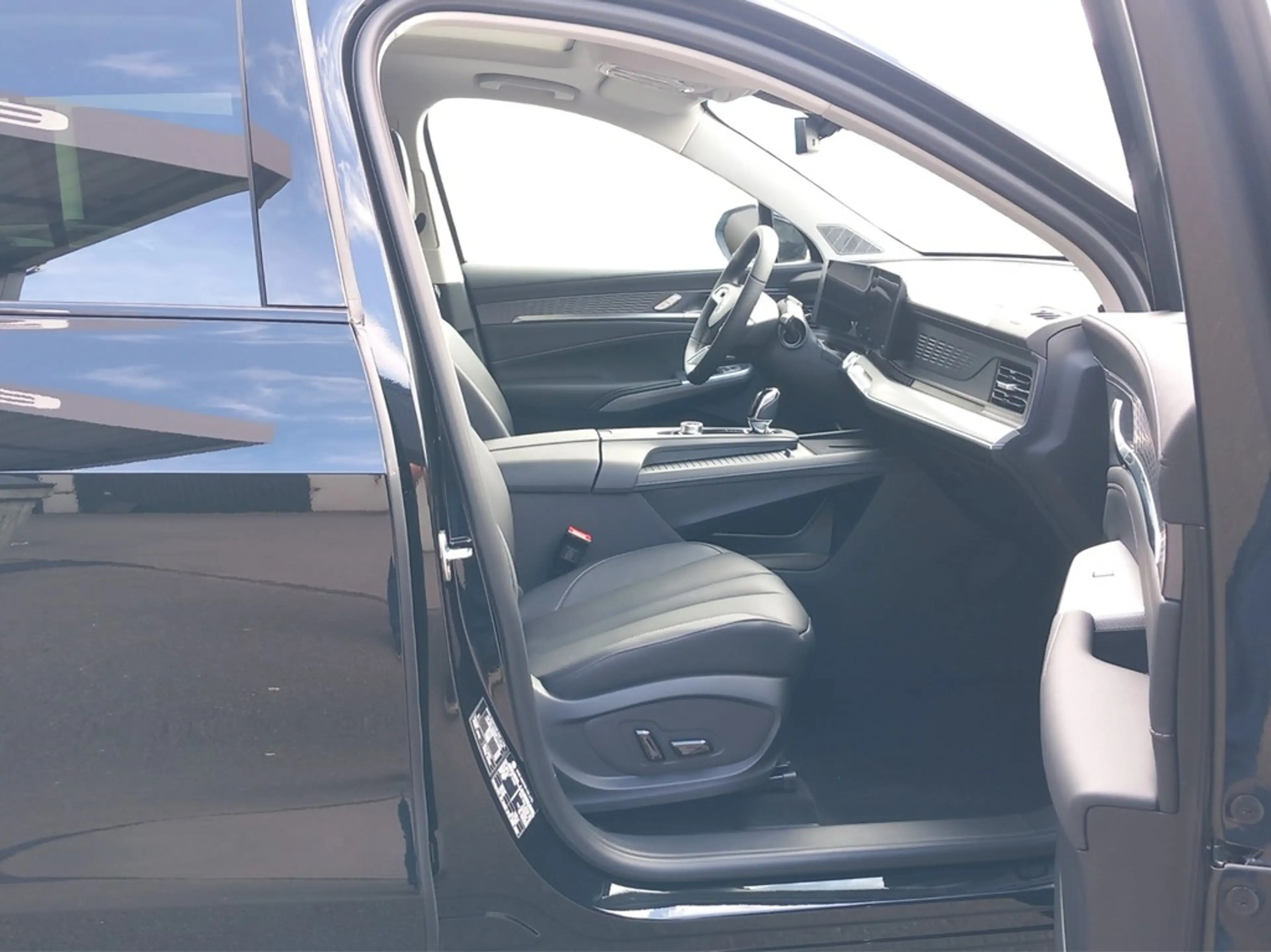 MG MGS9 1.5T GDI PHEV Automatik Premium BOSE*LED*NAV*SH... — photo 12
