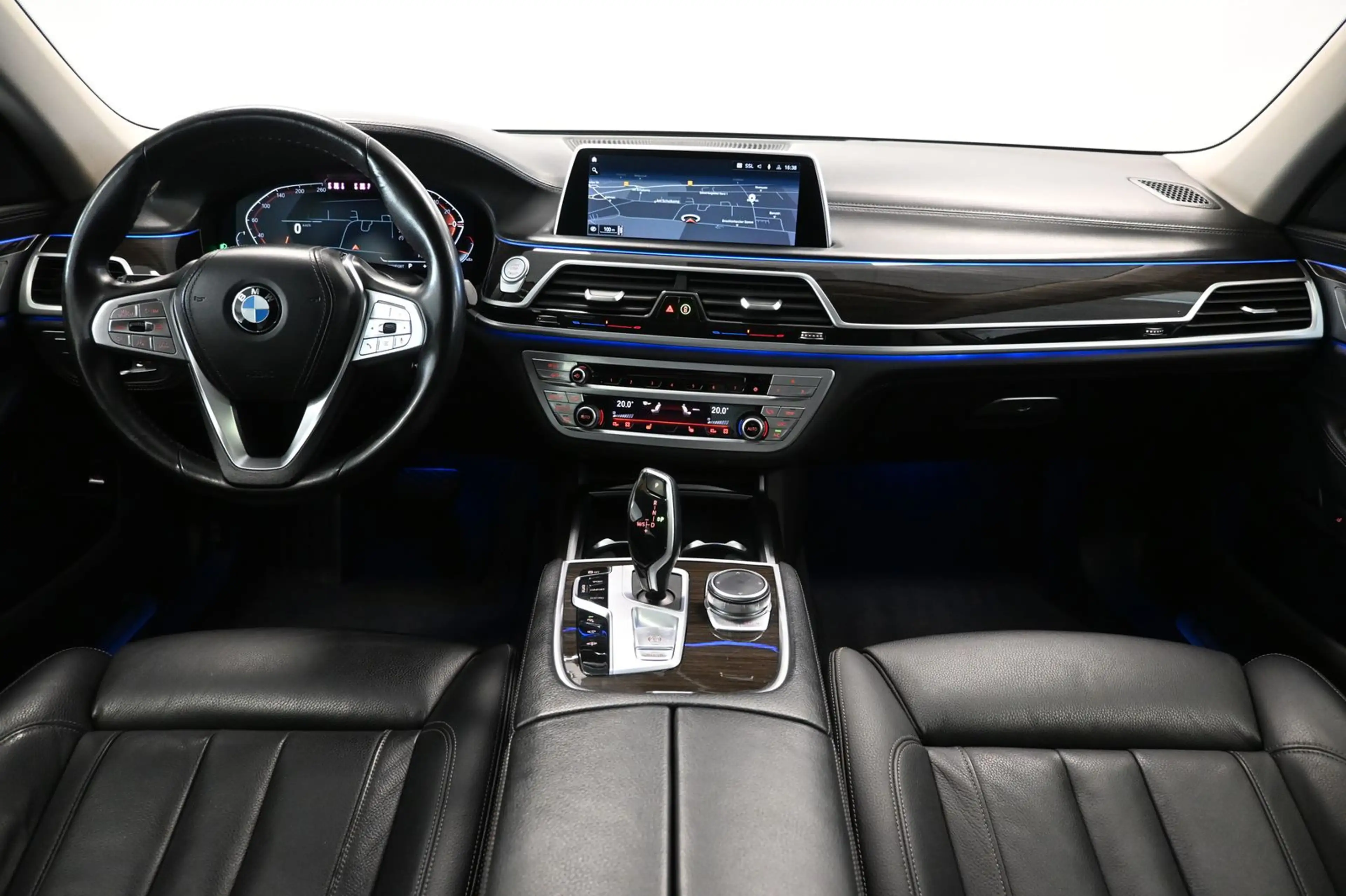 BMW 730 d *HUD*MASSAGE*SOFTCLOSE*360°*4x SHZ*LASER* — photo 12