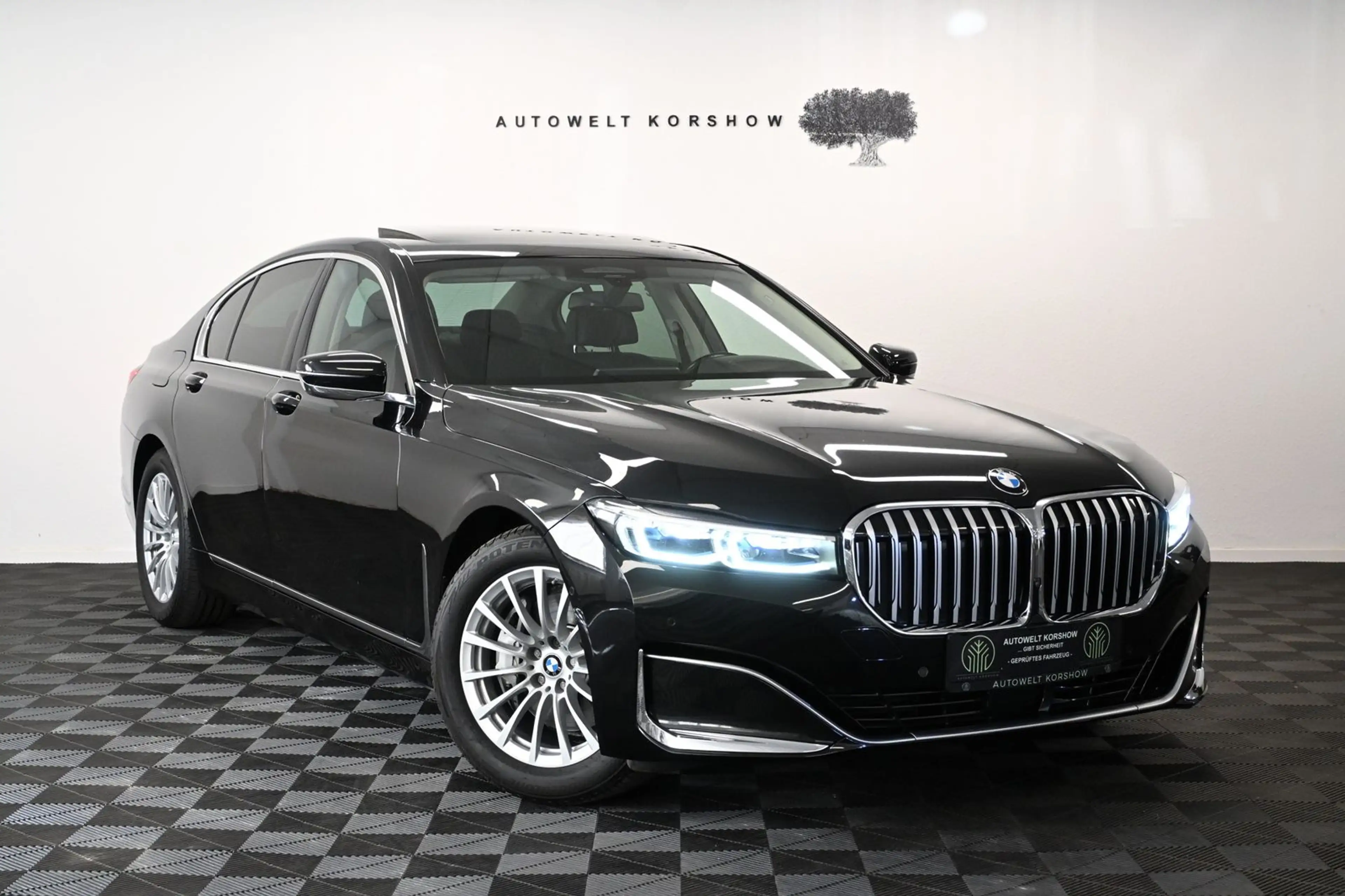 BMW 730 d *HUD*MASSAGE*SOFTCLOSE*360°*4x SHZ*LASER*
