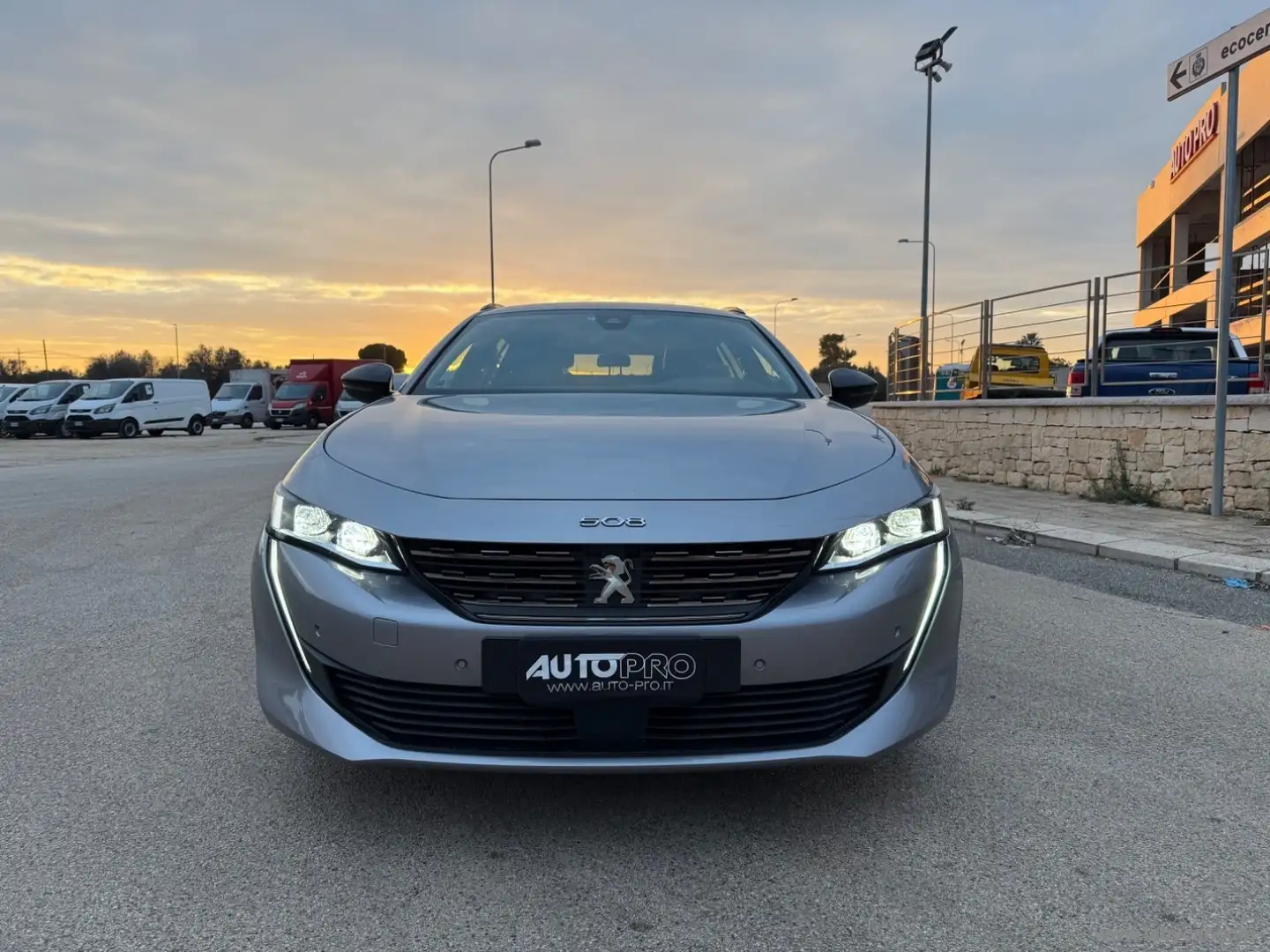 Peugeot 508 BlueHDi 130 S&S EAT8 SW Allure Pack DA IVARE Grau - 1