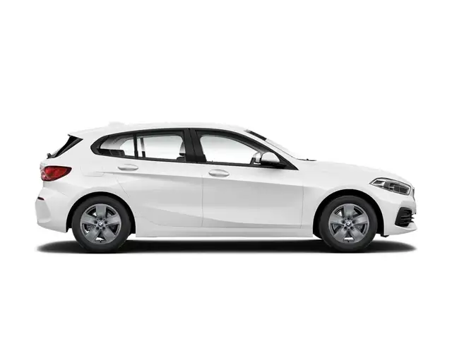 BMW 1 Series view 4