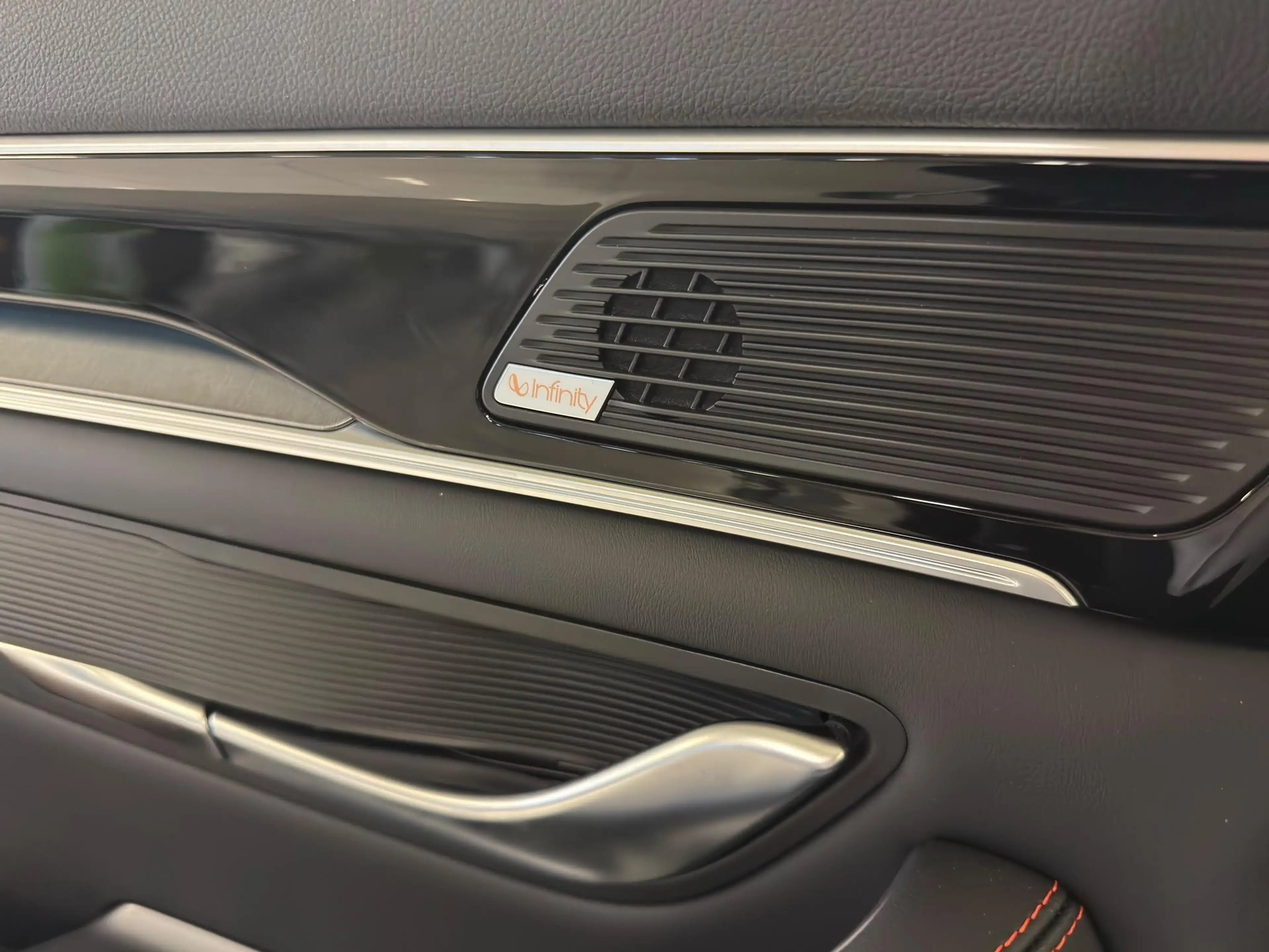 BYD Seal U 1.5 DM-i FWD Boost | Van: € 39.763,- nu rijklaar v — photo 32