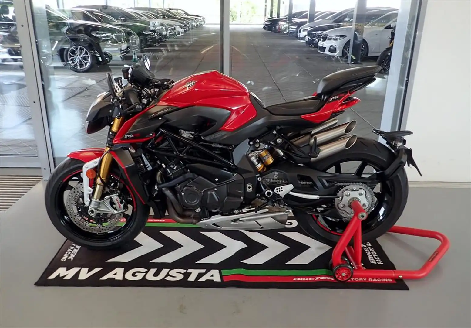 MV Agusta Brutale Edition 75 Years ! Rouge - 2