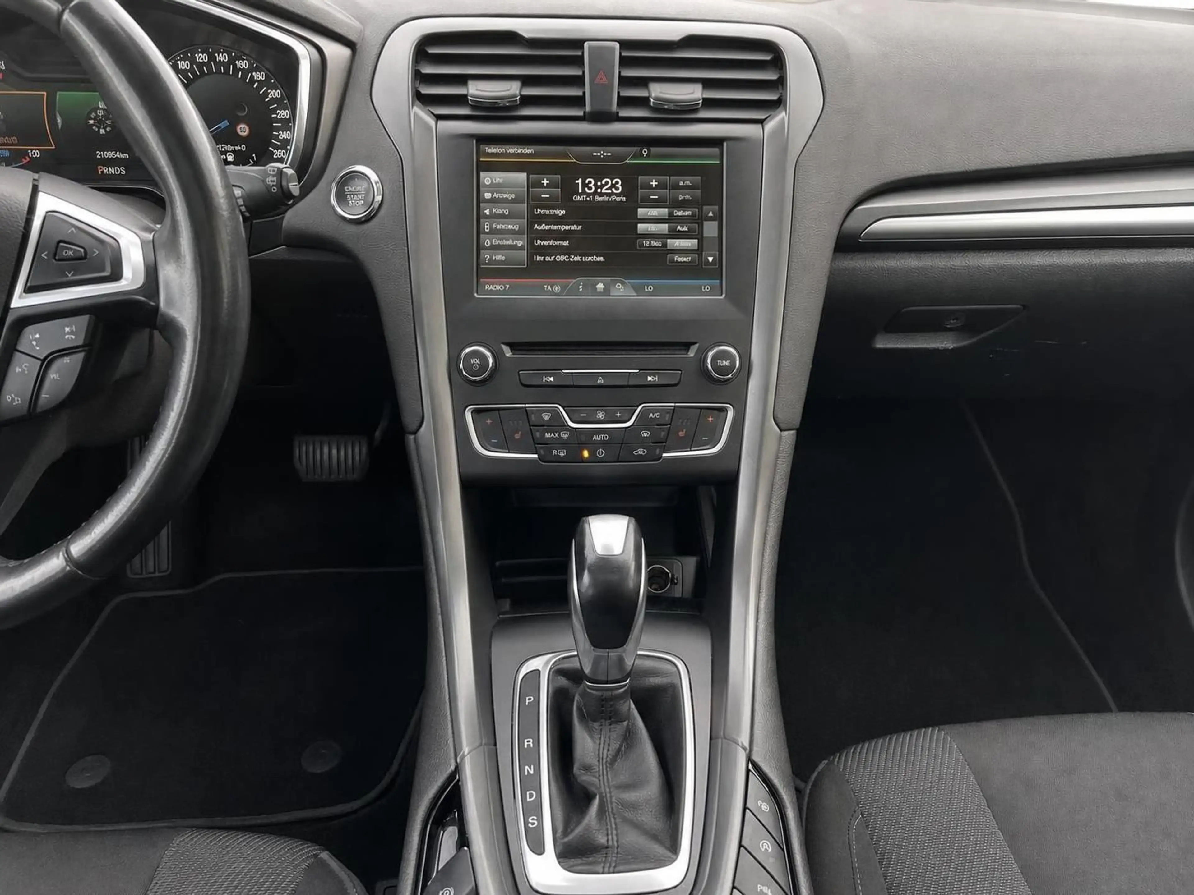 Ford Mondeo 2,0 TDCI Titanium*AUTOMATIK*KAMERA*PANORA — photo 11