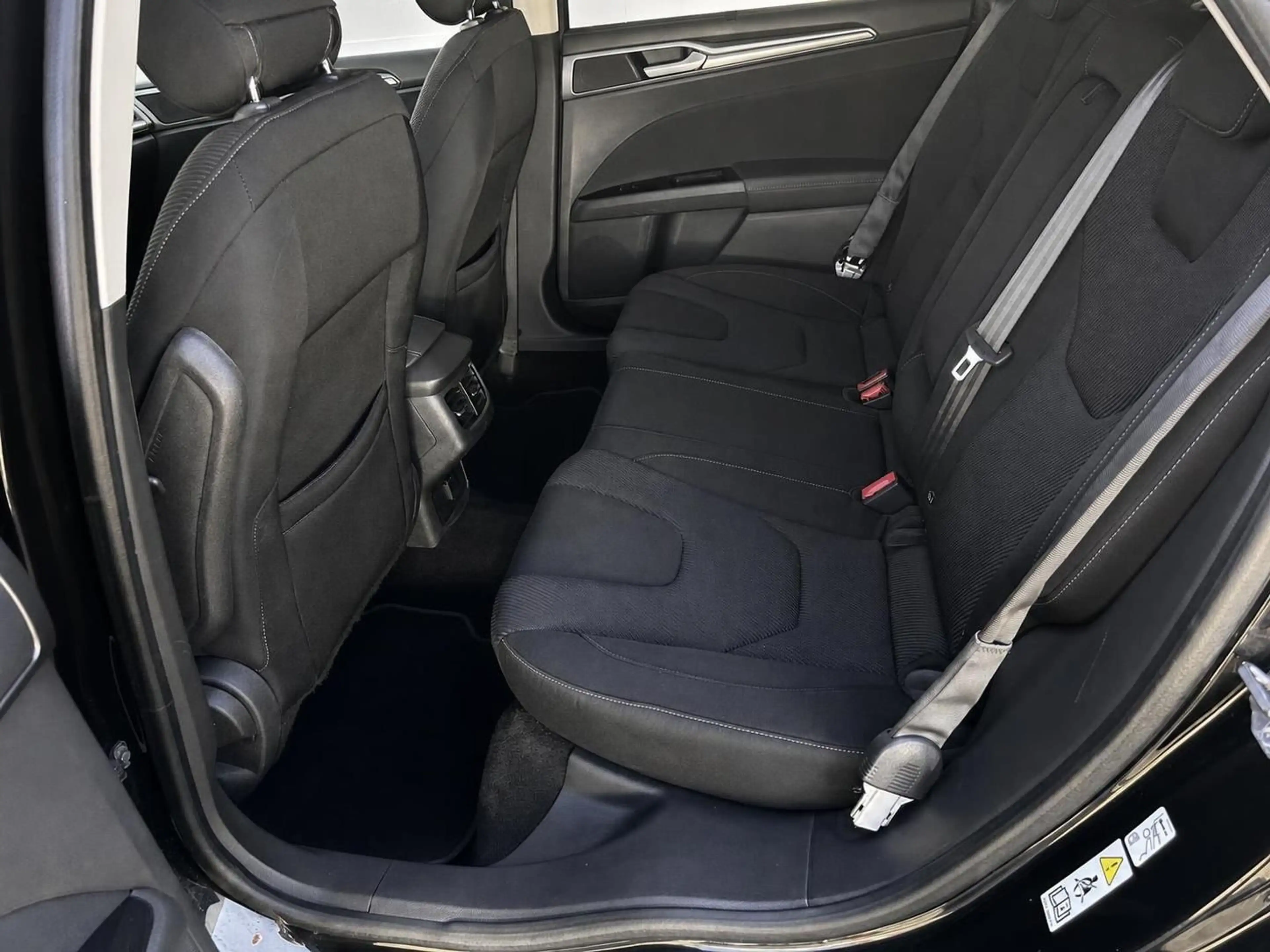 Ford Mondeo 2,0 TDCI Titanium*AUTOMATIK*KAMERA*PANORA — photo 8