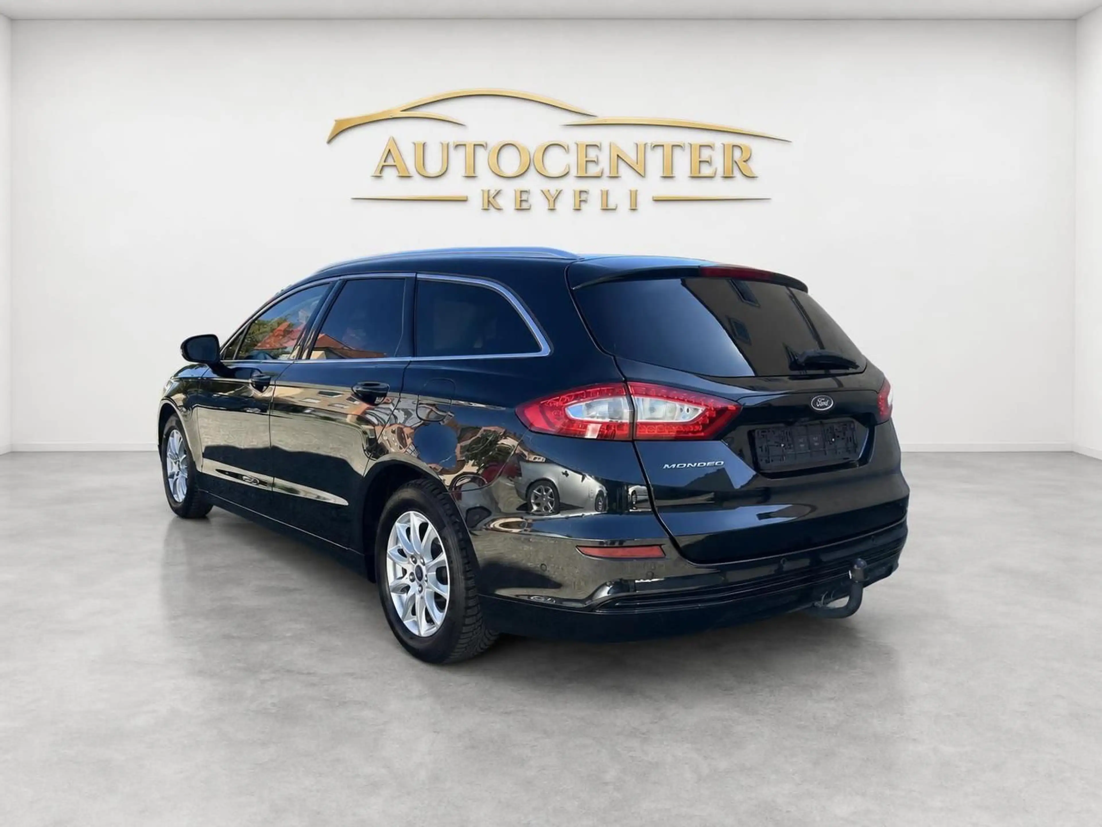 Ford Mondeo 2,0 TDCI Titanium*AUTOMATIK*KAMERA*PANORA — photo 3