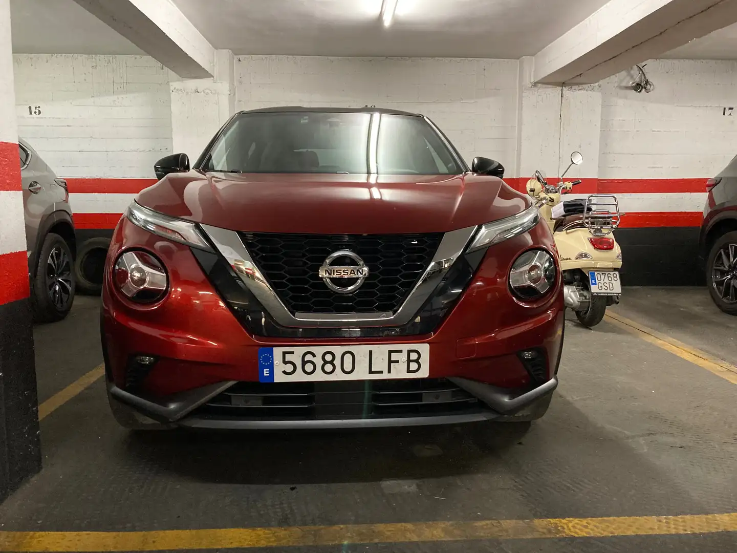 Nissan Juke Juke 1.0 DIG-T Tekna 4x2 DCT 7 117 Tekna Rojo - 2