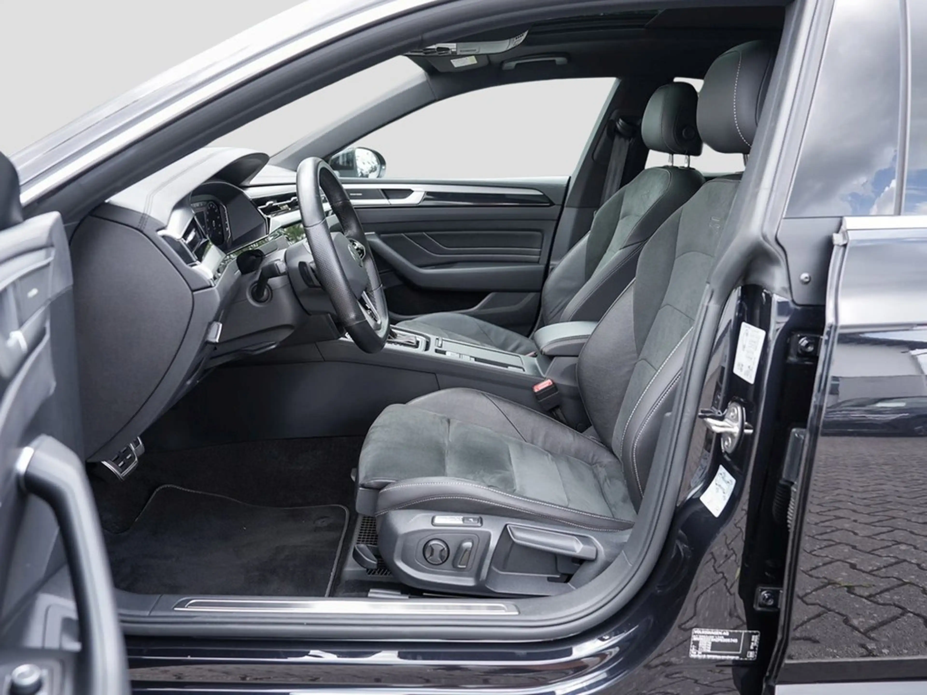 Volkswagen Arteon Shooting Brake 2.0 TDI DSG R-Line *LED*Panorama... — photo 14