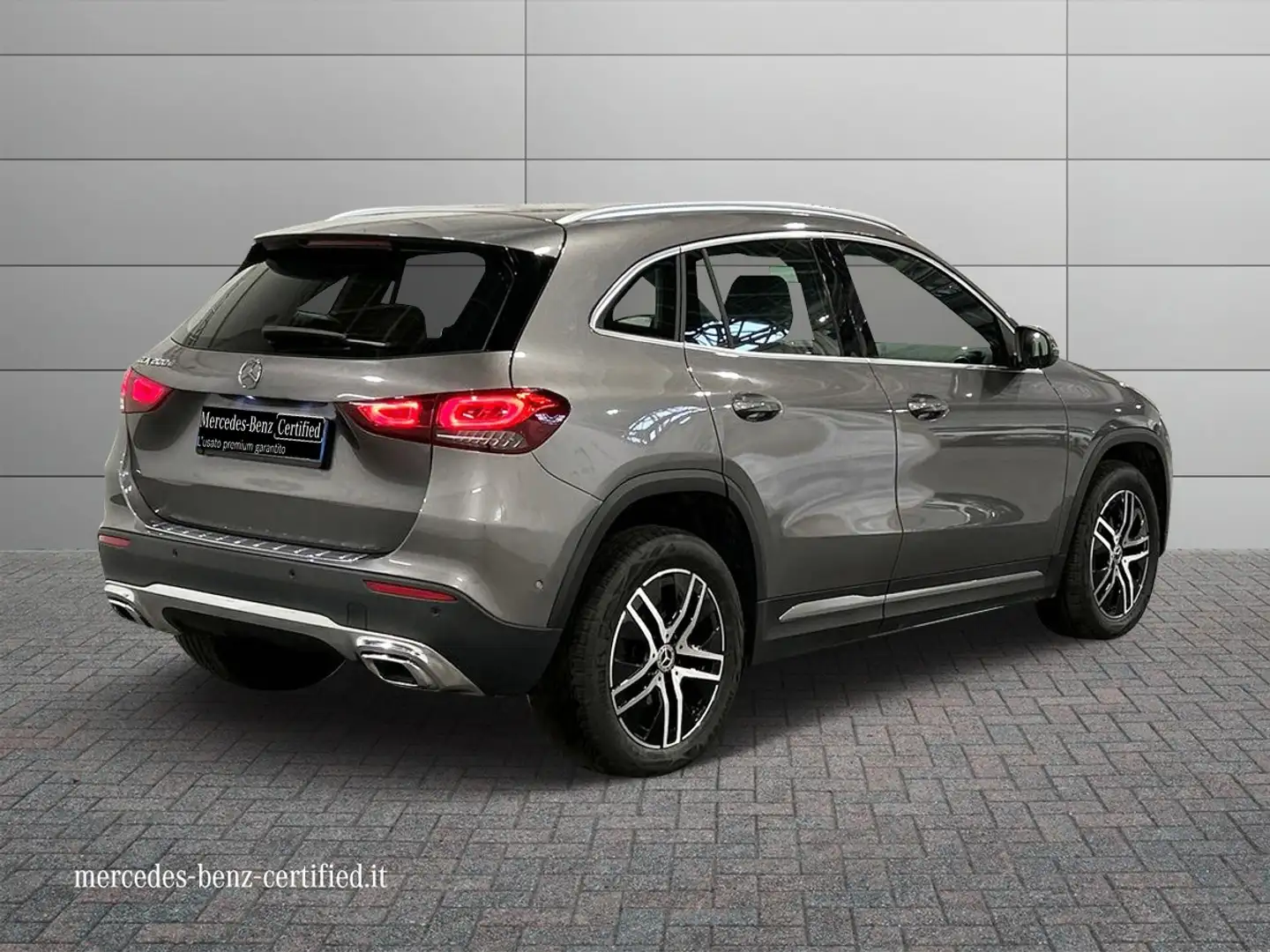Mercedes-Benz GLA 200 200 d Sport Plus auto Grigio - 2