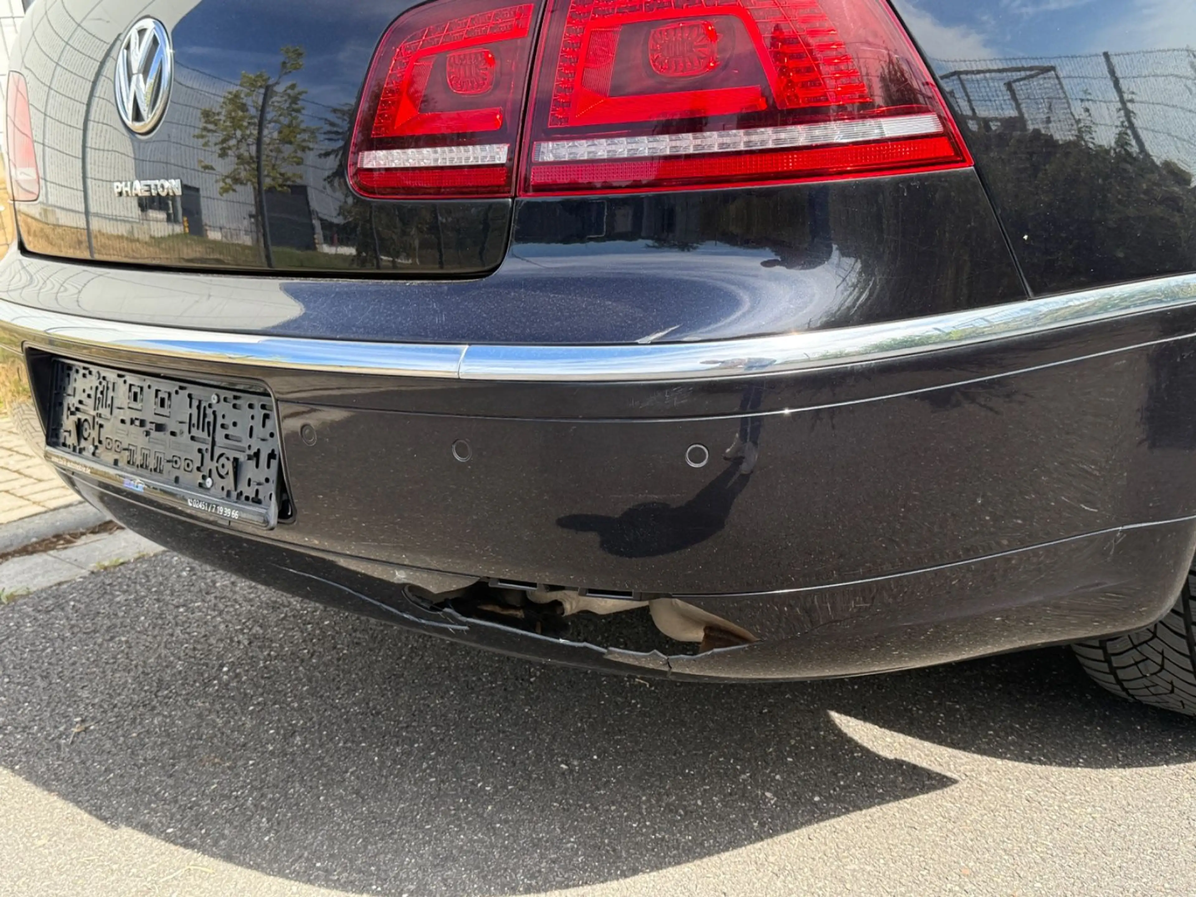 Volkswagen Phaeton 3.0 V6 TDI 4Motion*Dynaudio*Schiebedach* — photo 15