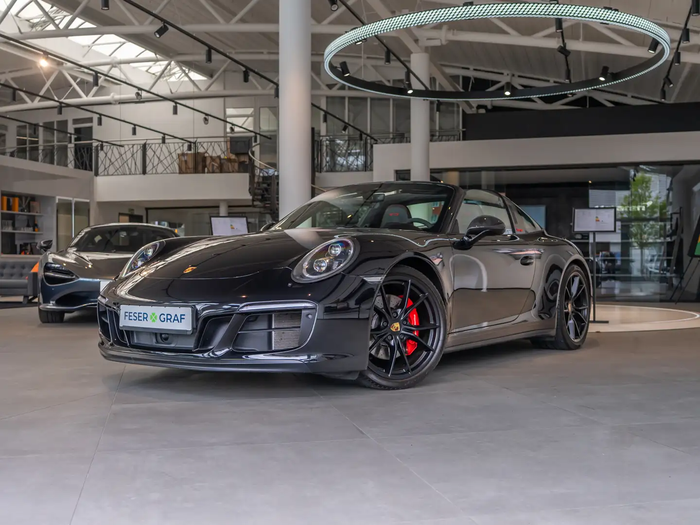 Porsche Targa 4 GTS | Lamborghini Nürnberg Zwart - 1