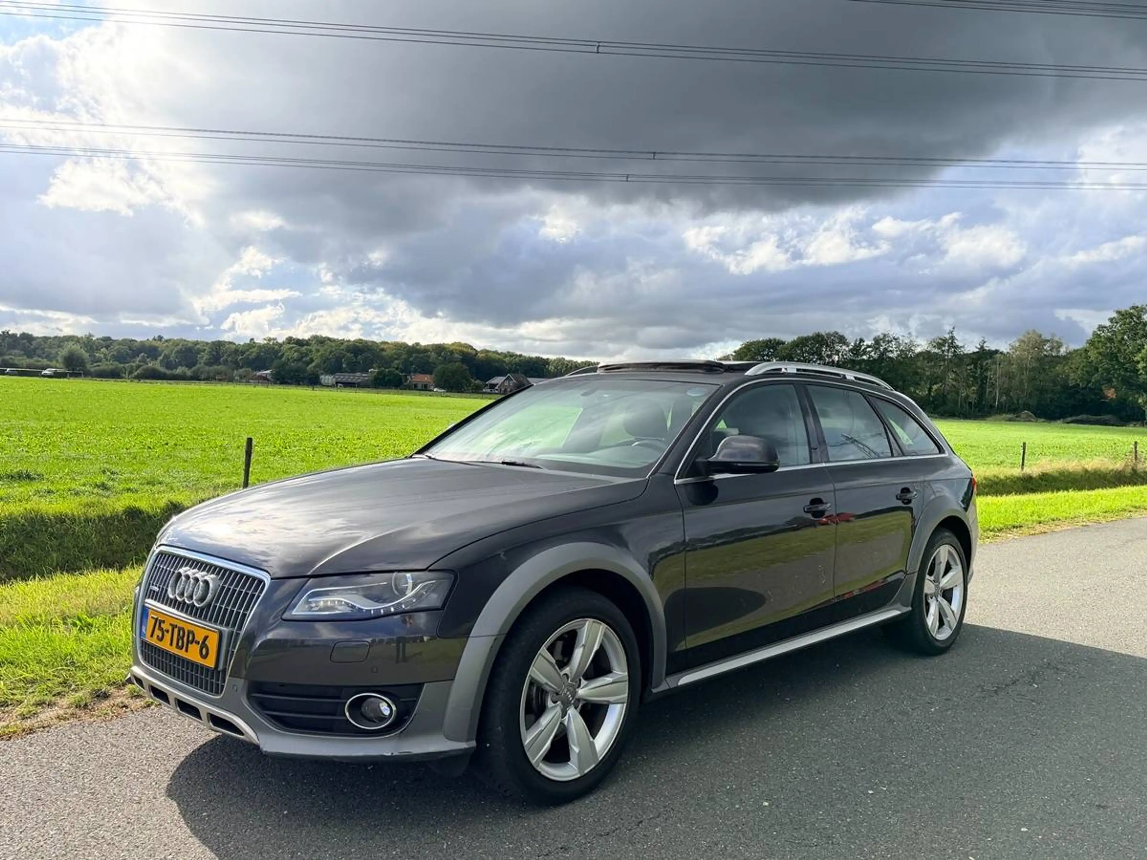 Audi A4 allroad 2.0 TFSI Pro Line, 2e Eig., Motor gereviseerd, Pano, Xenon, Haak, Navi, ECC — photo 2