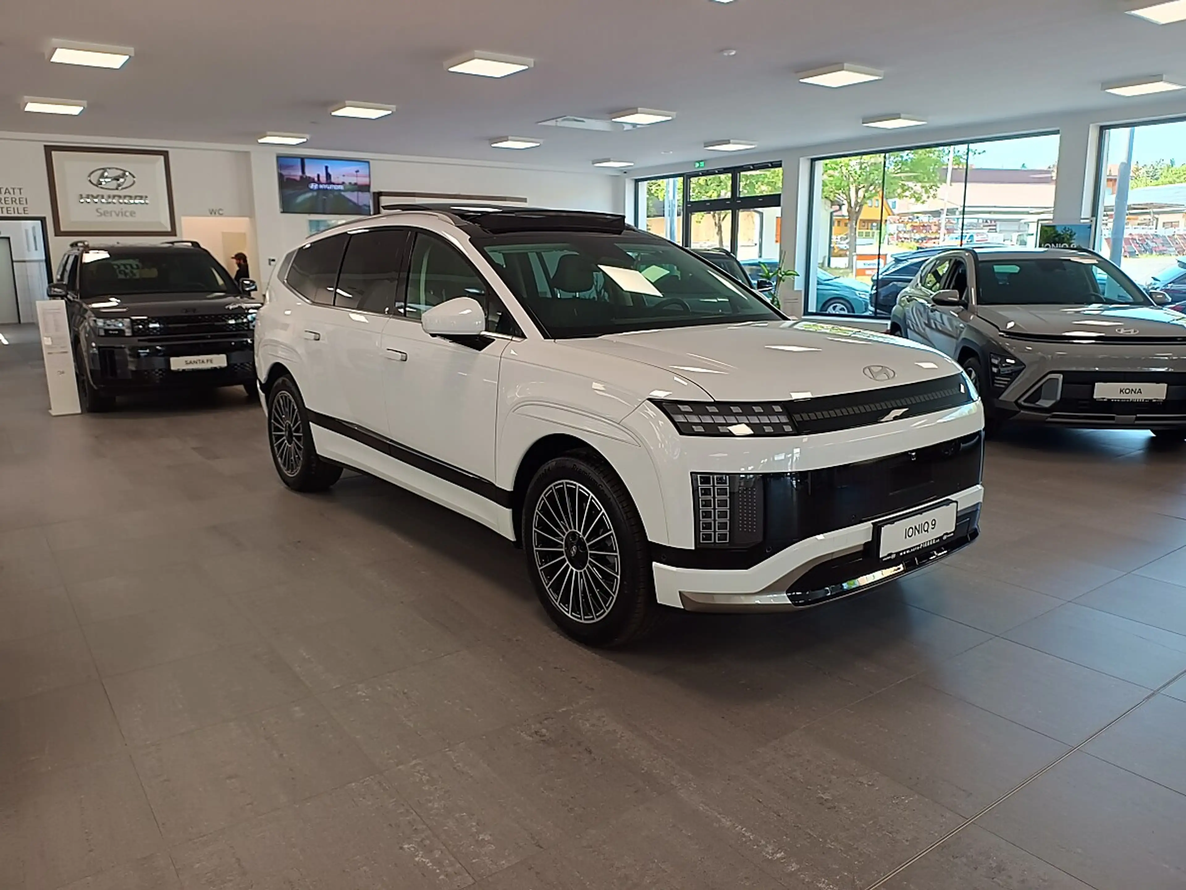 Hyundai IONIQ 9 110kWh 4WD 7Stz. Calligraphy *Matrix*V2L*Pano* — photo 7