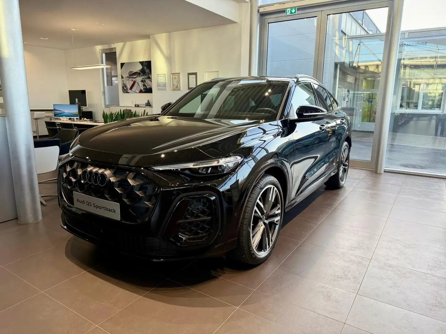 Audi Q5 e-hybrid quattro 270 kW *Neuwagen-Unternehmer* Schwarz - 1