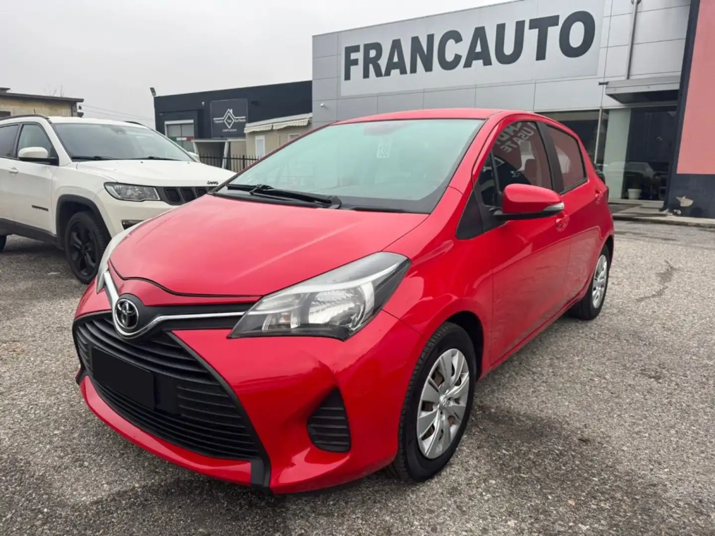 Toyota Yaris 1.4 D-4D 5 porte Lounge X NEOPATENTATI Rosso - 1