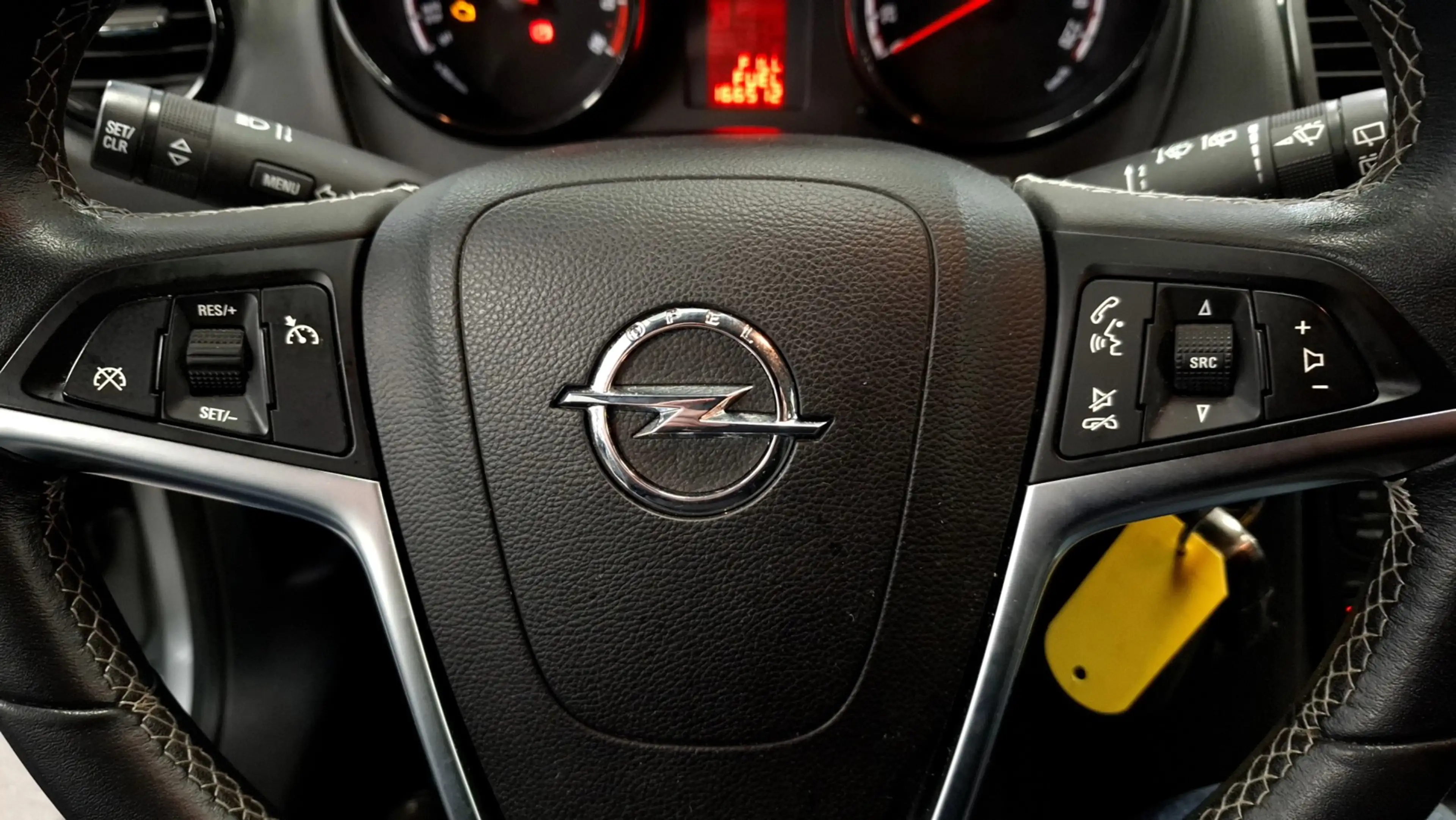 Opel Meriva 1.4 Turbo Design Edition — photo 8