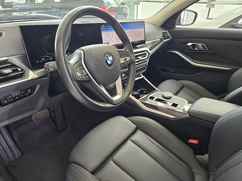 BMW 320 d xDrive Tour. Aut. Vollleder/Sportsitze/AHK/Pa... — photo 9