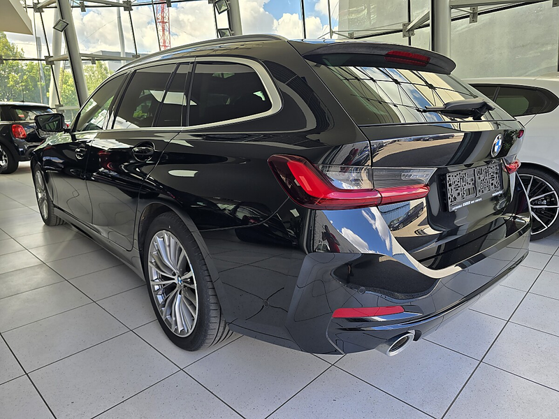 BMW 320 d xDrive Tour. Aut. Vollleder/Sportsitze/AHK/Pa... — photo 7
