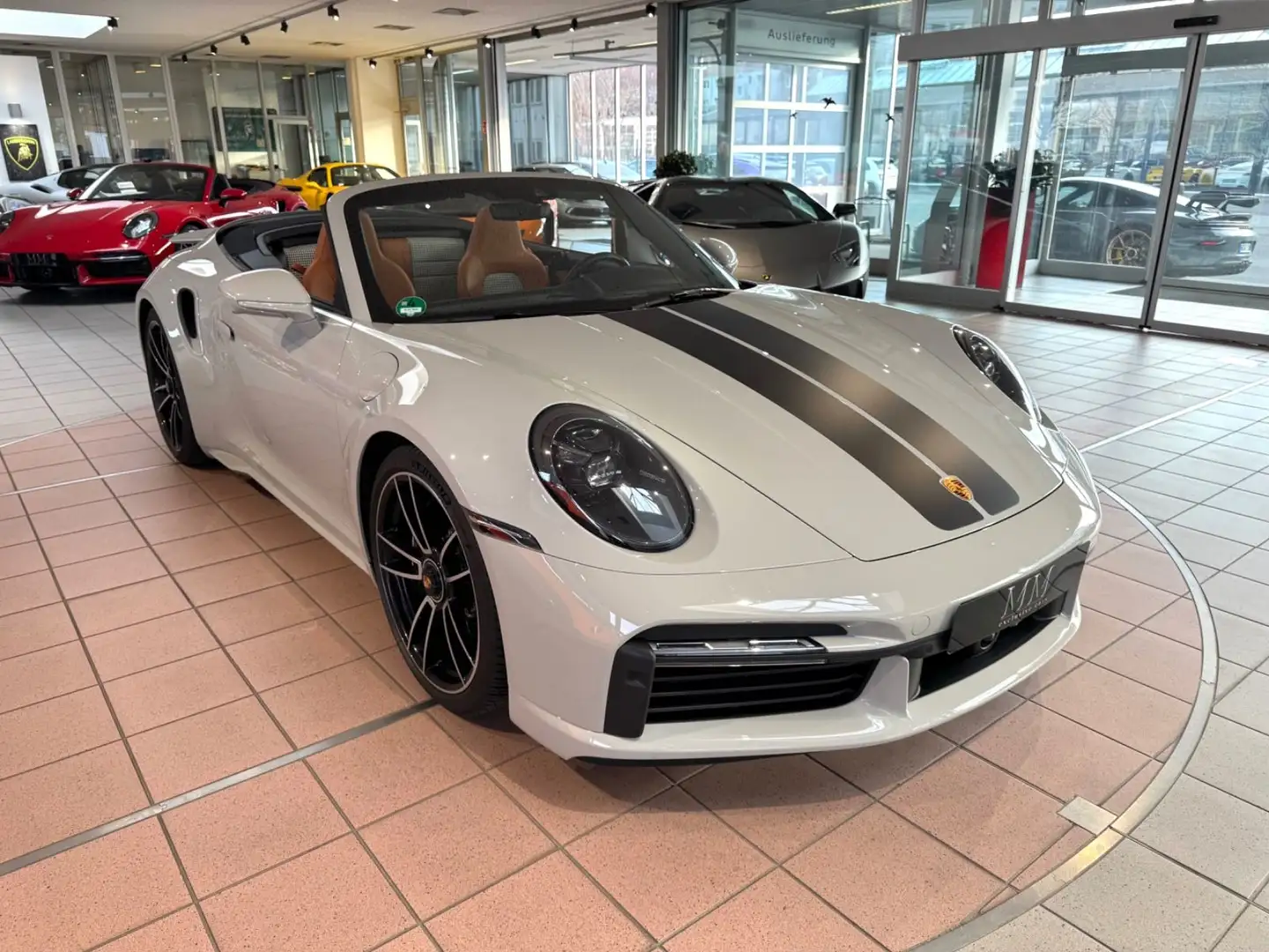 Porsche 992 Turbo S Cabriolet HERITAGE/UPE-295.032 Gris - 1