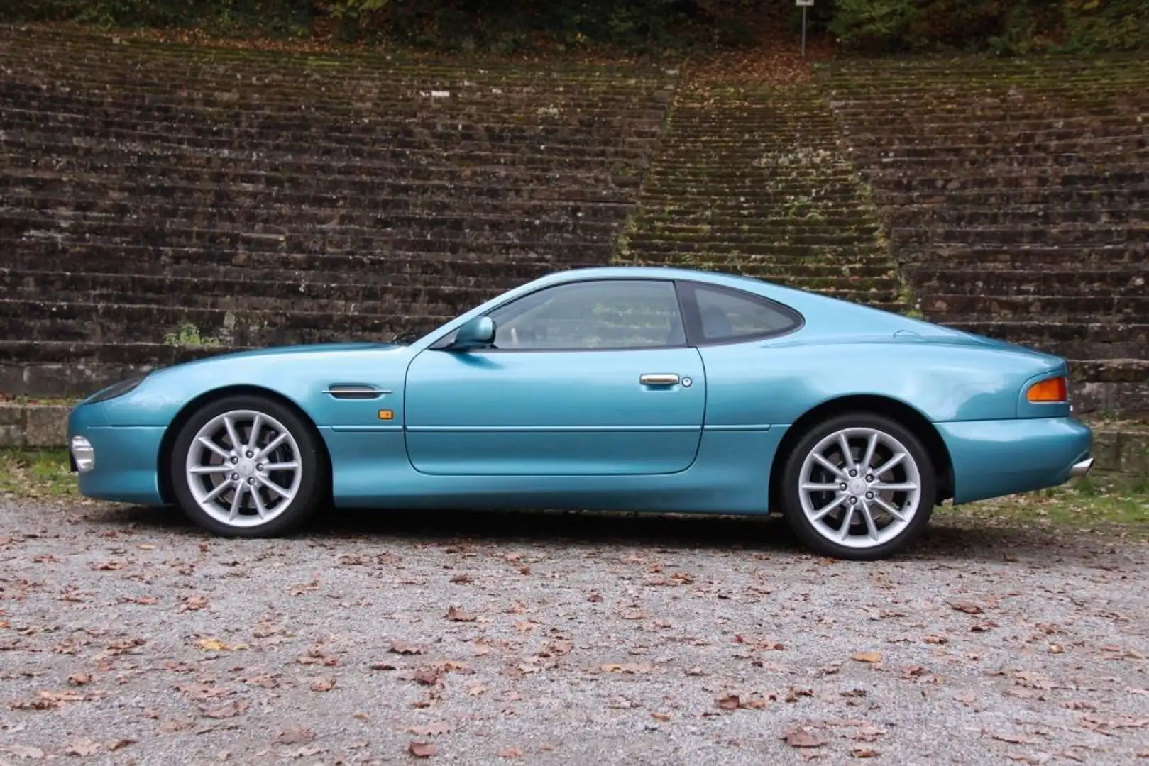 Aston Martin DB7 Vantage Coupe Blau - 2