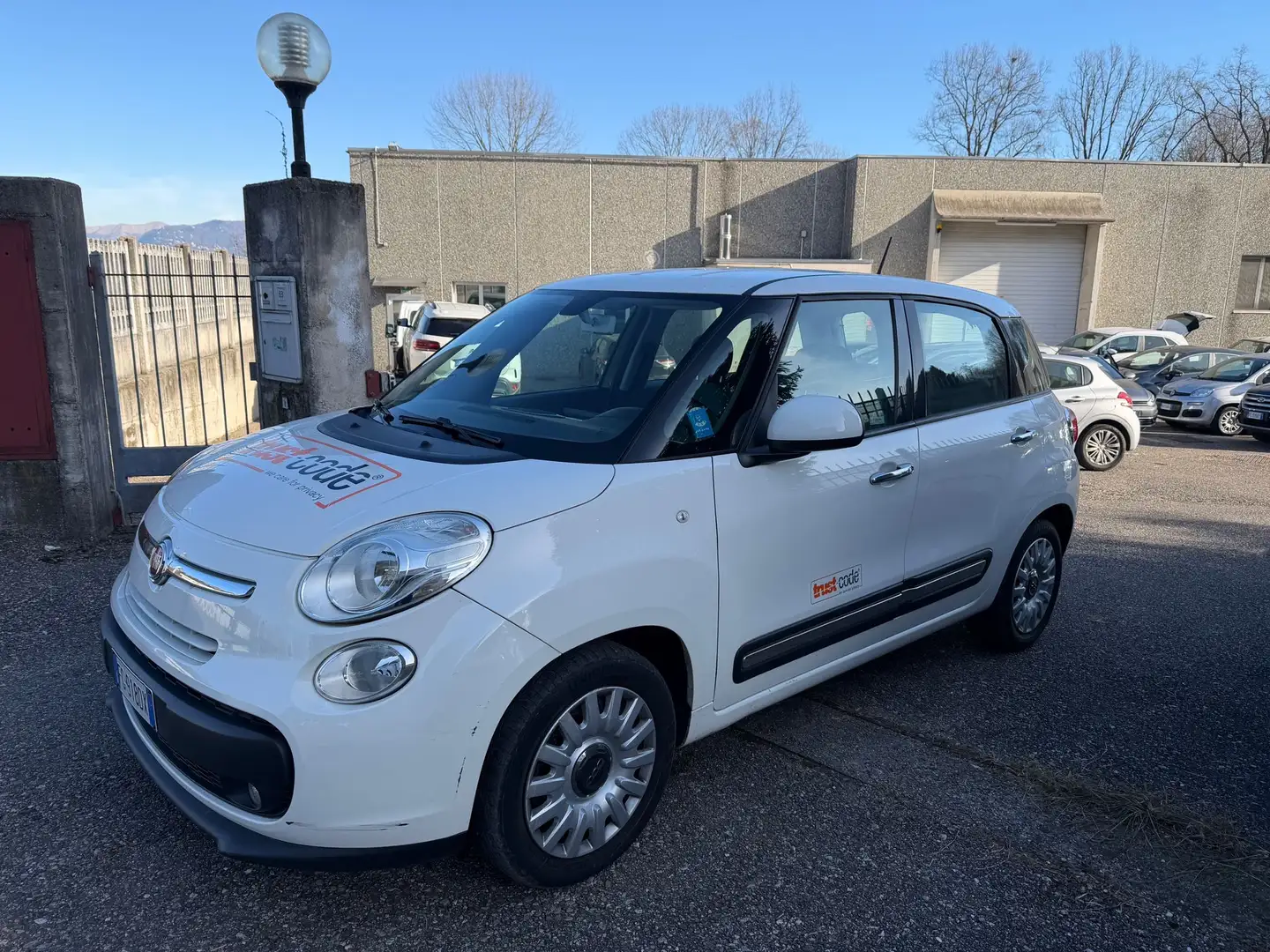 Fiat 500L Living 1.6 mjt Business 120cv E6 Bianco - 1