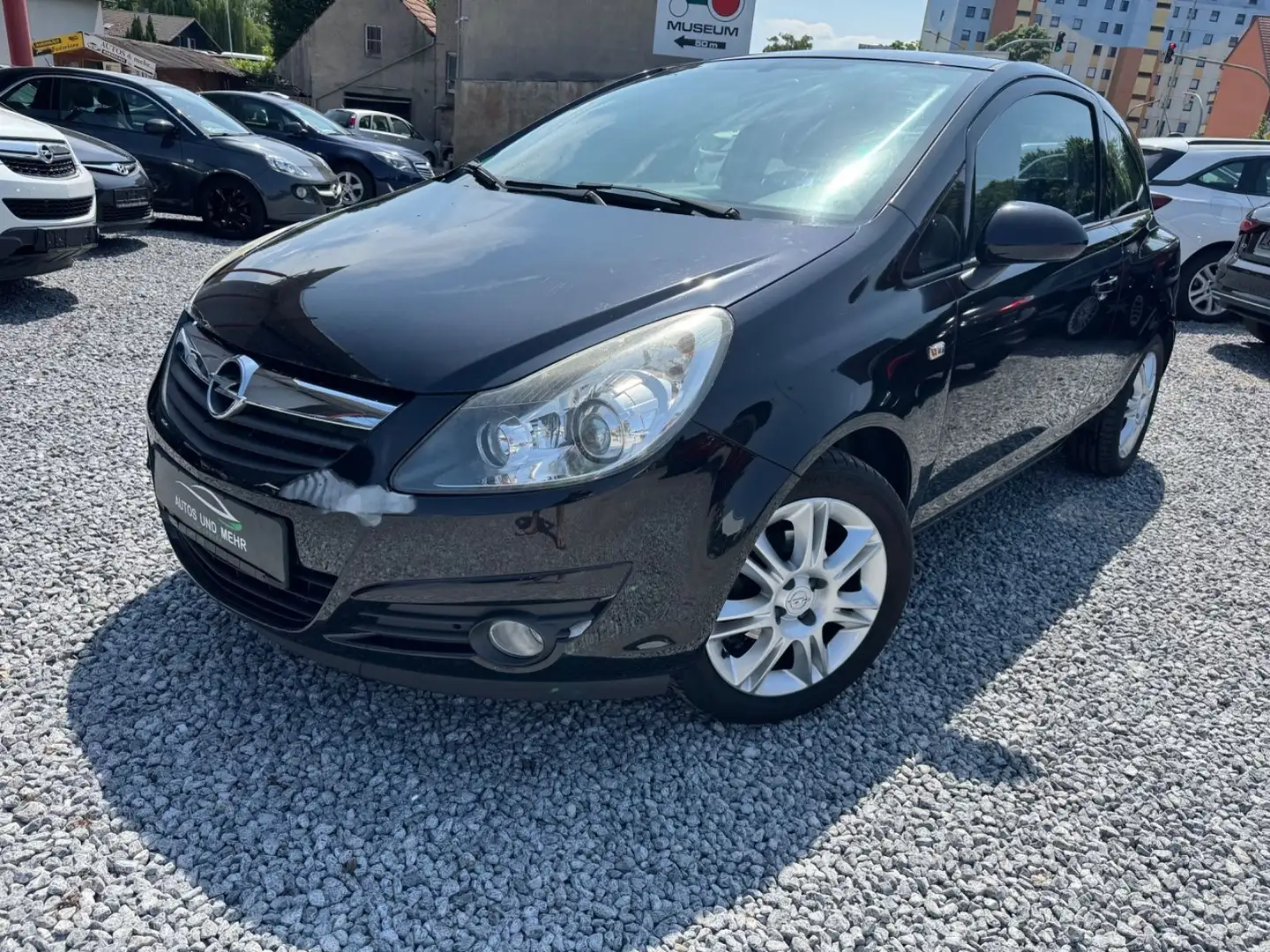 Opel Corsa D Innovation "110 Jahre" Schwarz - 1